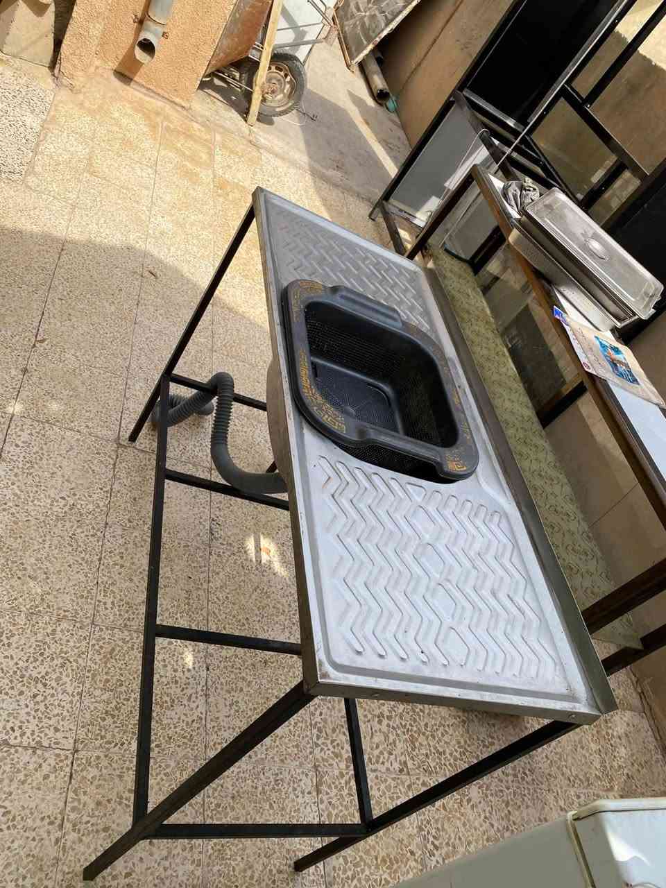 غراض كافتريا • صلاح الدين الاسحاقي