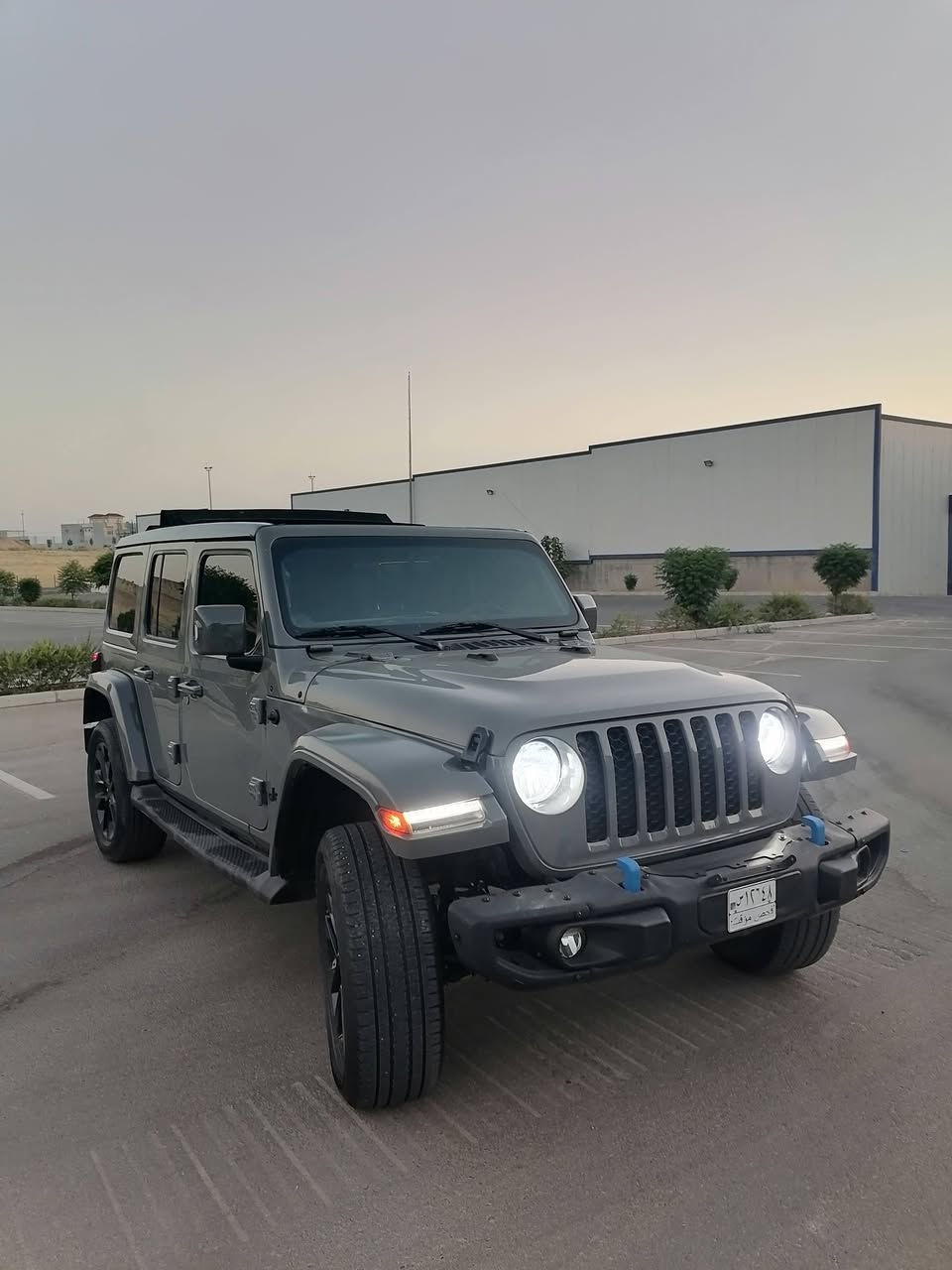 ل jeep wrangler لون اسمنتي مميز فحص بغداد موديل 23 محرك 6بوند جاملغ صبغ شاصي الامامي مبدل دبل اكسن كشنات جلد هيتر وتبريد ماشيه 61كم سعر 165$عنوان سياره دهوك للتواصل *********** كورك وتساب سقف سياره بانروما
