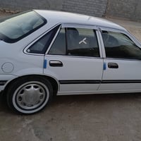 ١٩٩٥ • ابيض • مكفولة كير ومحرك