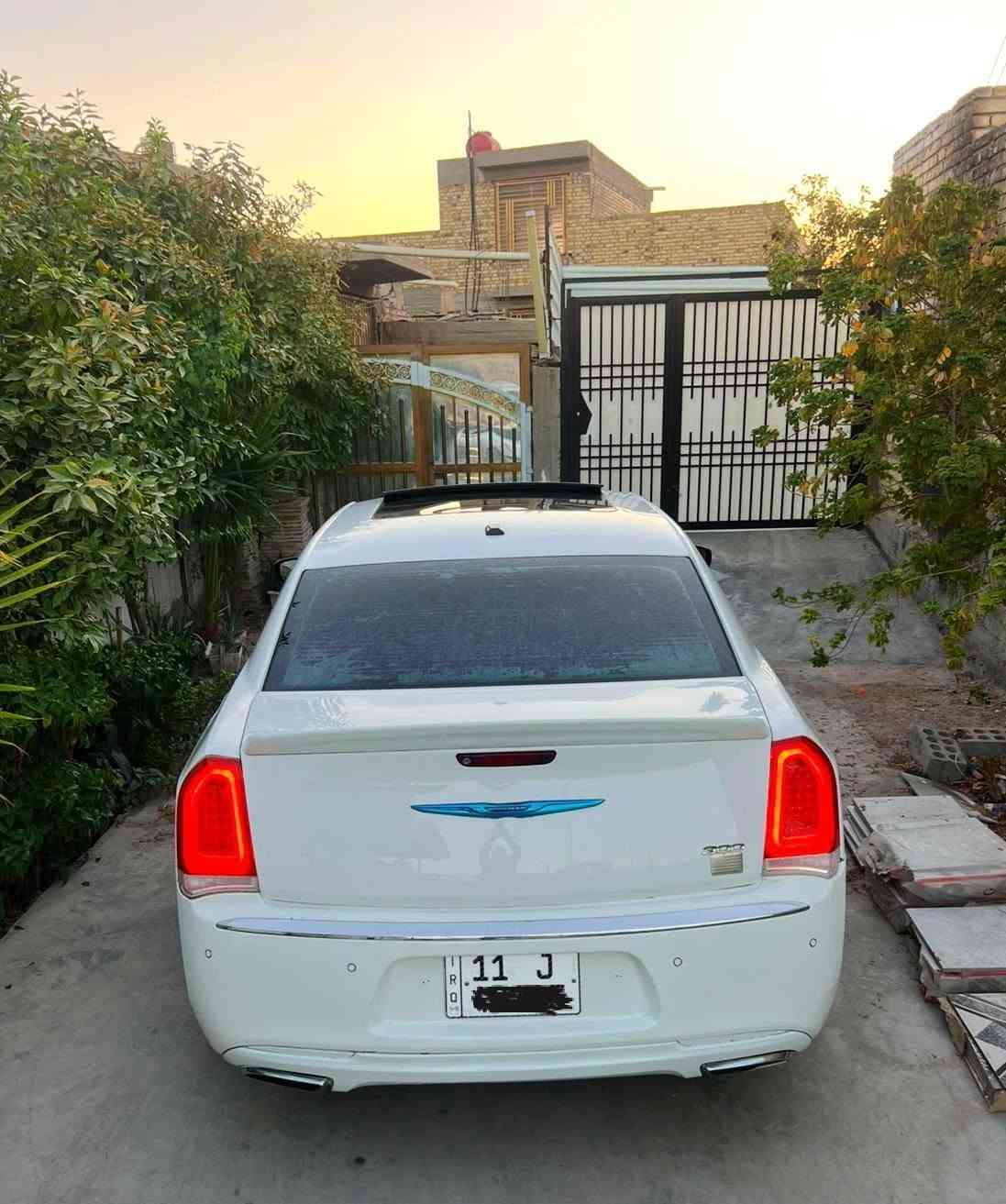 اخوان بيع فقط بدون مراوس اني مكلف بالنشر هذا رقم راعيه وتصل بي ***********يا الله سلام عليكم للبيع اوباما موديل ٢٠١١ فول للأخير السياره اس يعني معروفه مواصفات الاس مفوله واحد على واحد فتحه كشنات حار بارد كلاص ثلاجه خزن ميموري للكشن استيرن كهربائي مري قلابه عند الرجوع راداد امامي خلفي كامرا شاشه كبيره حساسات مكينه كير حداديه وضع الشركه تخم تاير جديد داخل صحراوي كشنات جلد ويل مكسيكي كهربائيات كله شغاله السياره مابيه كل نقص مسويله ادامه كامله منظومه تبريد جديده تبريد ثلج رقم بغداد دولي تحكم ستيرن فول قياده ذاتيه محدثه ٢٣ سياره بيه مكانات صبغ ابيع حزام هيه مو حزام بس اني ابيع حزام حته لا اتعبك ولا تعبني حادثه جاملغ امامي بدون دواخل لا لغود ولا شواصي اخوان بيع فقط ما اراوس فقط بيع سعره ١٣٨ وبيه مجال قليل مكاني طويريج *********** اخوان مكلف بالنشر رقم صاحب السياره موجود وتصلو عليه وسونار بل منشور
