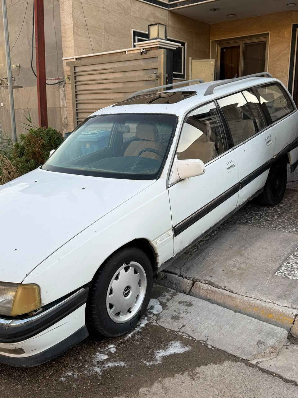 السلام عليكم ...
اوبل اوميكا موديل 91 رقم بغداد سيارة حلوة وجاهزة كير ومكينة خير من الله شرط الفحص مع وجود سباية الهة  مكاني بغداد متواجد ع واتس فقط على هذا الرقم السعر ((37))وبي مجال ❤️
***********
