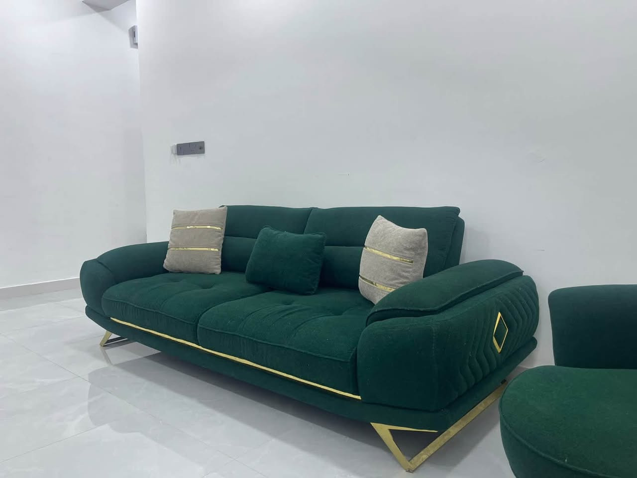 تخم ماركة درجة أولى ماركة ٨ مقاعد اخو الجديد ***********
