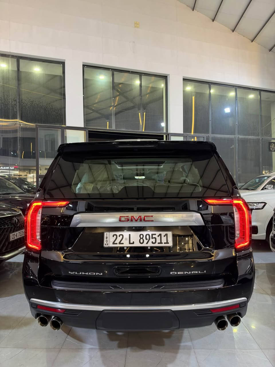 يوكون دينالي • V8 6.2L • ٨ مقاعد