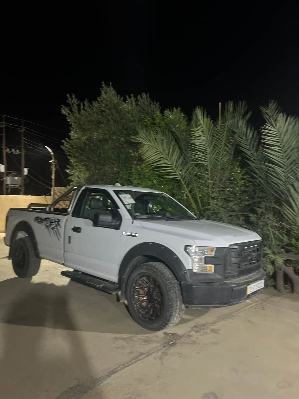 فورد F150
موديل 2017 

رقم بغداد 

باسمي 

محرك 3500

سته سلندر

السعر ١٤٥ وبيها مجال للشراي 

بدي طويل باب قصير 

***********
