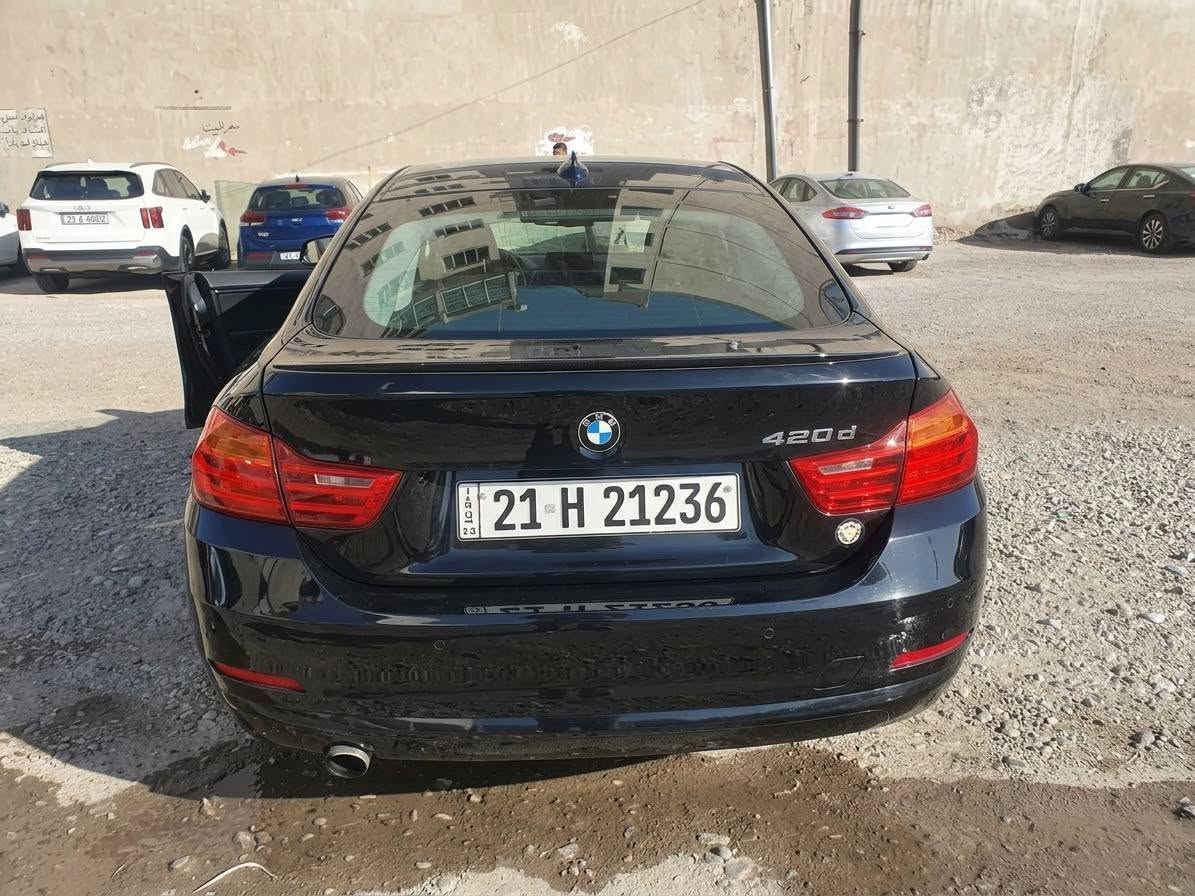 🚘 للبيع: BMW 420d موديل 2015
محرك ديزل (يعني كاز)

السلام عليكم، لأصحاب التميز والفخامة، معروض للبيع سيارة بي إم دبليو  بحالة ممتازة وجاهزة للاستخدام:

📌 المواصفات الأساسية:

• الماركة والفئة: BMW 420d  جران كوبيه).

• سنة الصنع: 2015.

• المسافة المقطوعة (128 الف)  

📌 المحرك والأداء واقتصاد الوقود:

• نوع المحرك: 4 أسطوانات (4Cyl) بسعة 2.0 لتر (2)توين دبل  تيربو ديزل (عزم قوي جداً واقتصادي جداً في الوقود).

• ناقل الحركة (الكير ): أوتوماتيكي (Steptronic) من 8 سرعات.

• نظام الدفع: دفع خلفي (RWD).  

📌 المواصفات الخارجية والإضافات:

• فتحة سقف كهربائية (زجاجية).

• وياله سبورت مميزة وكبيرة الحجم تعطي السيارة مظهراً رياضياً جذاباً.

• حساسات (أمامية وخلفية) للمساعدة على الاصطفاف

• إضاءة أمامية زينون مع ليد (LED) نهاري وشبكة أمامية رياضية باللون الأسود اللامع.

📌 المواصفات الداخلية والرفاهية:

• مقود رياضي مميز يحمل شعار M.

• تطعيمات ولمسات داخلية بلون ألياف الكربون (Carbon Fiber) 

• شاشة تحكم وسطية مع نظام iDrive كامل ونظام ملاحة.

• مريحة ونظيفة جداً

• تحكم ستيرن كامل، مثبت سرعة، وبلوتوث وبيها بعد مواصفات .  اقتصادي جدا نظام ايكو وايكو بلاص وسبورت ونورمال وديزل نص تانكي تروح محافظات ويه التبريد وترجع ما خلصان والسيارة صاروخ 

📌 حالة السيارة وجاهزة للتحويل مباشرة.

🚘  السياره مكفوله كفاله عامه حتى الدعاميات ماعدا  صبغ بالهلال الخلفي حك شبرين فقط حته الدعاميات 

تحويل مباشر رقم سليمانية

155 ورقه وبيه مجال بسيط مكاني كركوك 

[***********]

، .
