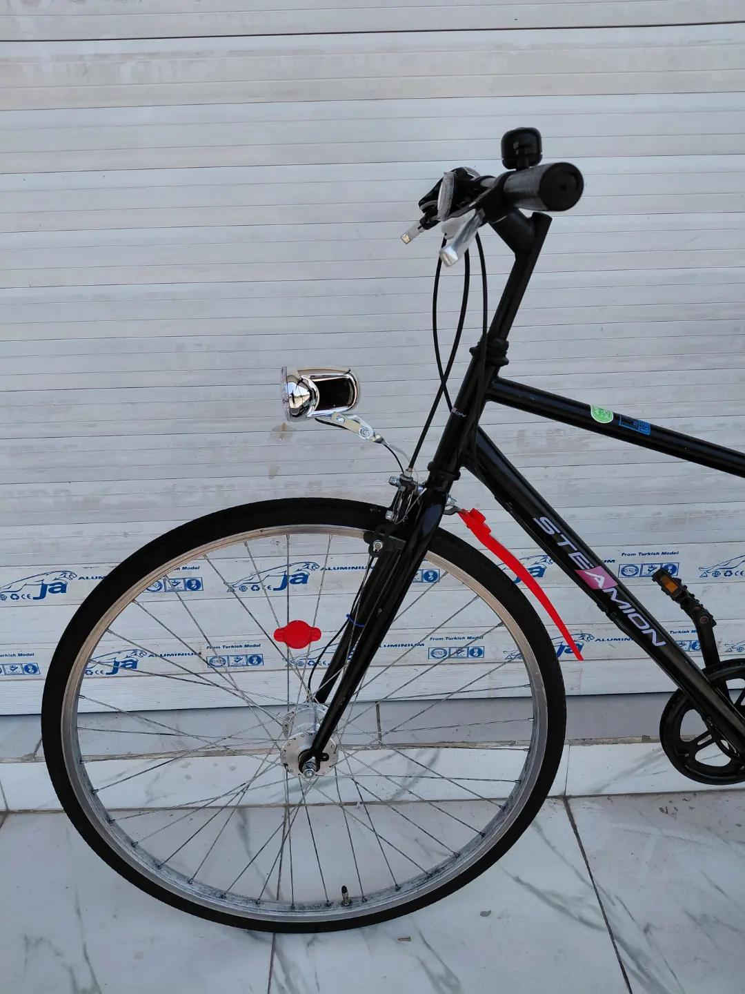 C700 حجم الويل 27 المعدن حديد  موديل الدراجة 2021 6 سرعات من shimano دراجة حلوة ونظيفة السعر 140  الف شامل التوصيل     ✈يوجد توصيل لجميع المحافضات ✈ كركوك مدخل سايدين حي الاسرى والمفقودين  معرض ابو شيفان ( *********** )
