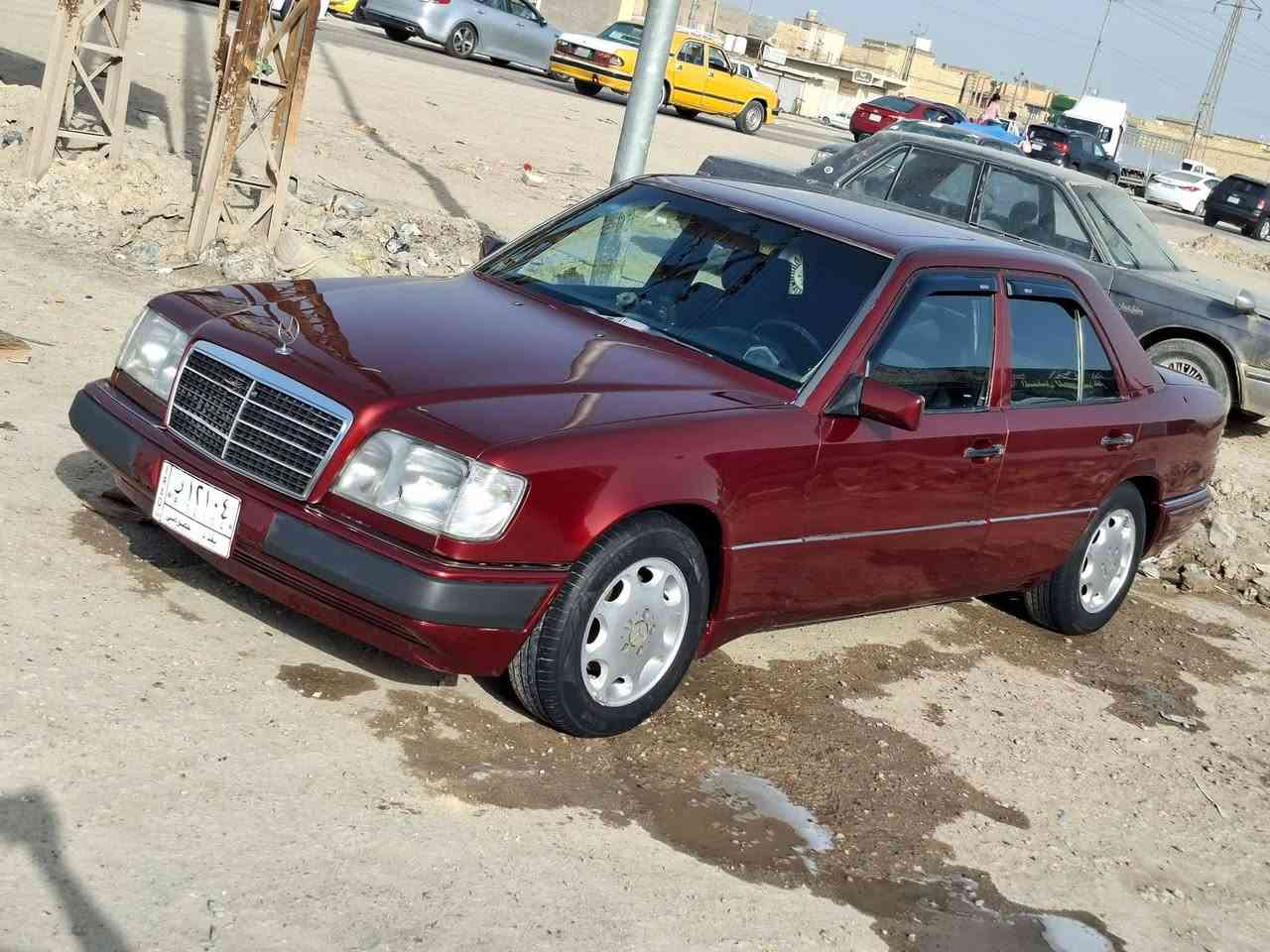 السلام عليكم ورحمة الله وبركاته مارسدس دب موديل ١٩٨٦ كير مكينه تبريد حديدية طخم تاير مسجل سماعات كهربائية كله شغاله السياره جديده صبغ عام جماليه رقم بغداد دولي بسمي العنوان ذي قار سوق الشيوخ السعر ٦٨بيه مجال ***********
