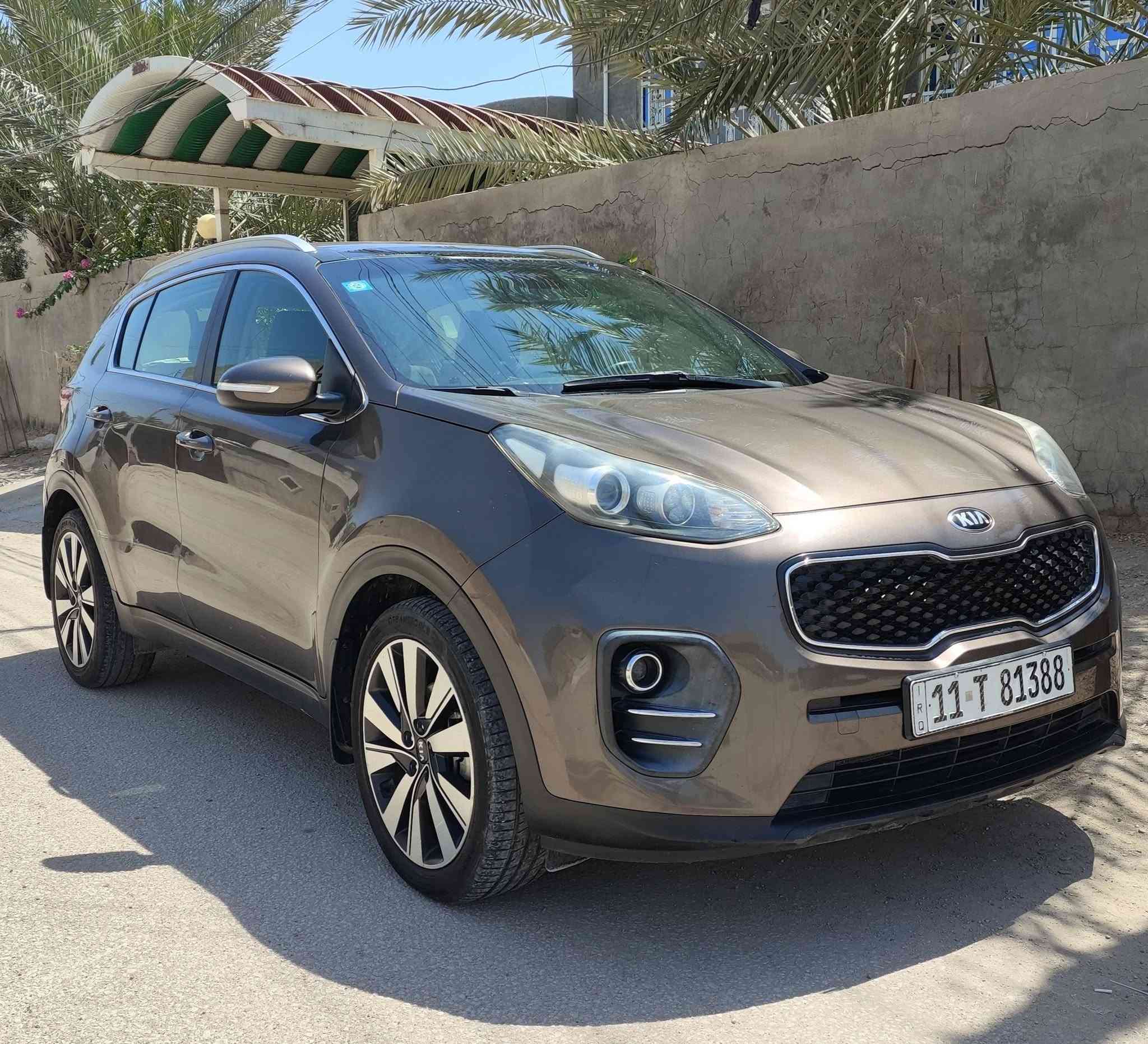 سبورتج خليجي موديل 2018 (لون جوزي) للبيع

محرك 2000 دوش
ماشية 116 ألف كيلومتر 
داخل لون أسود
سقف بانوراما 
تبريد قطعتين بحالة ممتازة
كاميرا خلفية
حساسات خلفية
3 أنظمة قيادة
كاميرا تسجيل أمامية و خلفية HD مع رام 256 جيجابايت 
مكفولة من الصبغ و البارد عدا تكحيلات و رصعات موضحة في تقرير السونار المرفق.
أكو ضربة بسيطة بالجنطة و خدش طولي في الباب الخلفي الجهة اليمنى معالج بالتكحيل و موضحة في الصور و السونار.

السعر: 172 ورقة و بيها مجال بسيط

ملاحظة : 
السنوية بإسمي تحويل مباشر
المكان: بابل- المحاويل
رقم الهاتف: ***********
