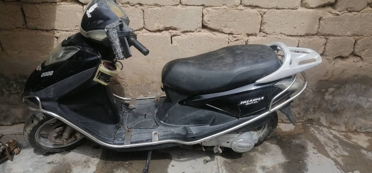 السلام عليكم ورحمة الله وبركاته،،، اعيد النشر دراجه هوشا
للبيع السعر 250 وبيه مجال قليل عطله فقط ولفات وباتري
الاتصال على الرقم *********** او ***********
الديوانيه
