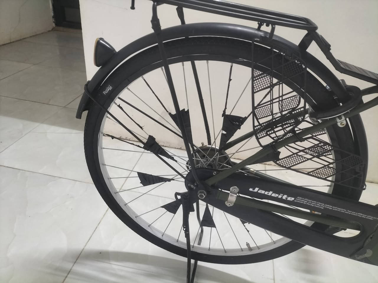 بايسكل عبد حليم نضيف حيل ياباني مال حاويه مستعمل5 أيام بس مابي ولا شخطه لون مميز زيتوني السعر 120 الرقم ***********
