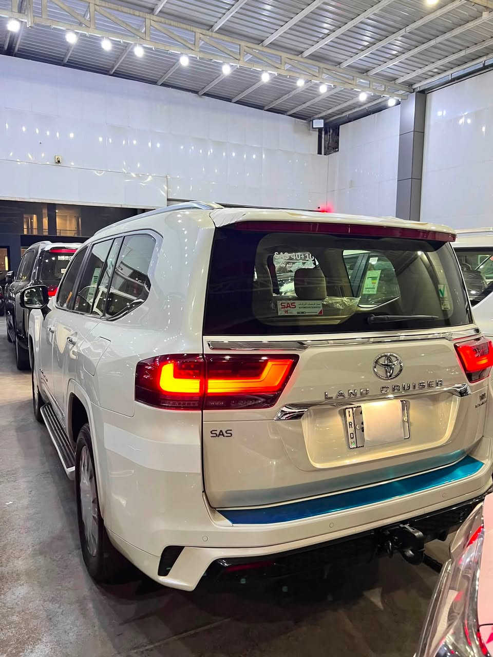 تويوتا لاند كروزر VX LIMITED 2024 

محرك 4000 

6 سلندر

تنفس طبيعي  

مواصفات السيارة

مقاعد جلد

شاشة عرض للمقاعد الهلفب 

تبريد وتدفئة المقاعد الامامية 

وتبريد بالمقاعد الخلفية

كاميرات ٣٦٠

نظام سلامة تويوتا 

فتحة سقف

رقم بغداد تحويل ثاني يوم 

للبيع او مراوس 

مكان بغداد 

الاستفسار رقم الهاتف 

***********//***********
