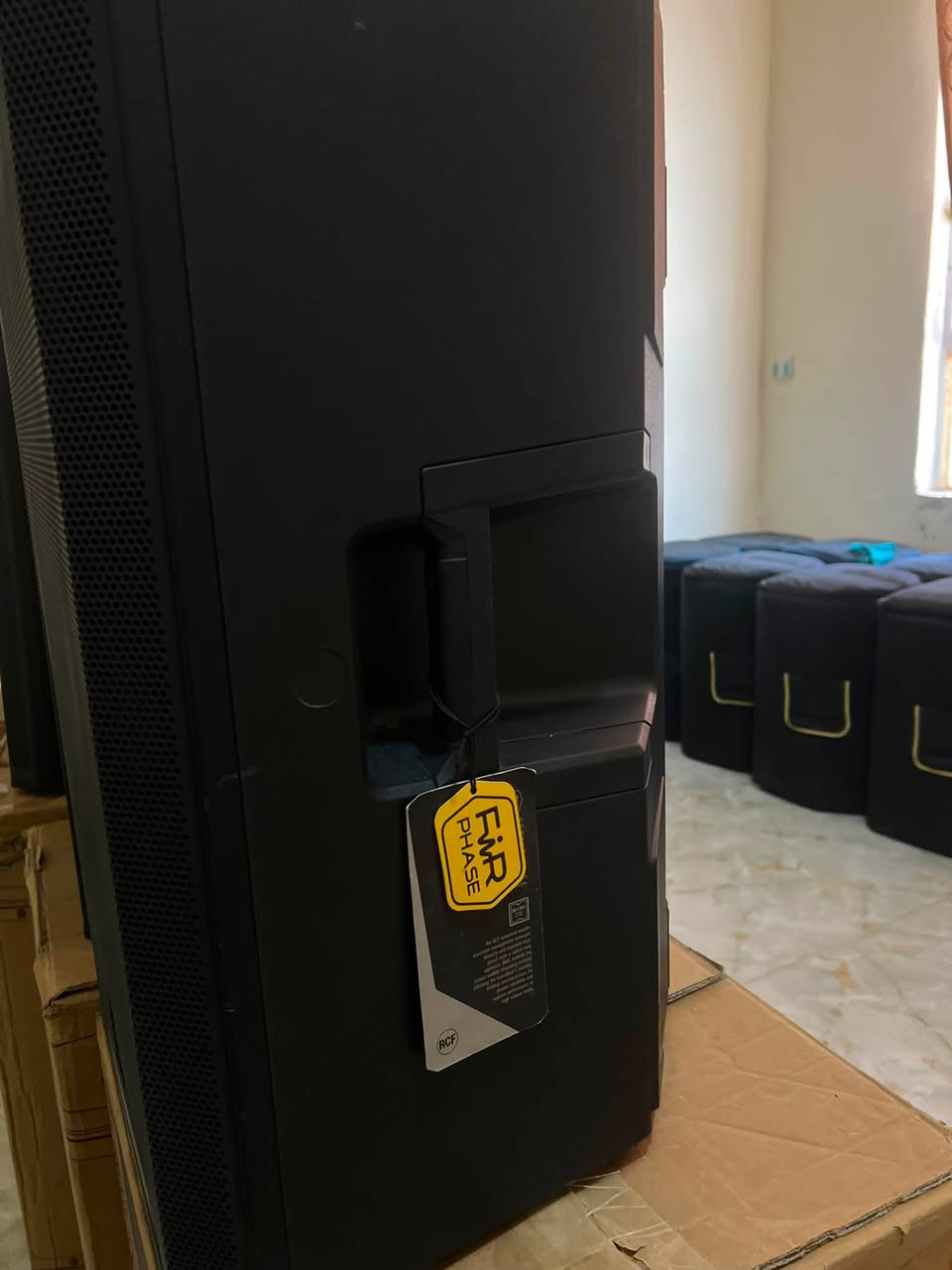 للبيع سماعات RCF موديل 915
استخدام قليل نضافه 90/100التفاصيل خاص خاص 
***********

