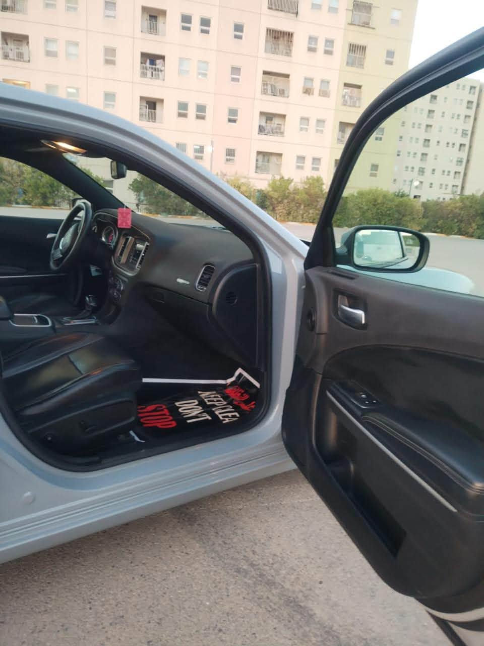 جارجر موديل sxt 2021 بلاص
فول موصفات لون مميز سموك بجم كبس
فتحه سقف
كشنات تدفئه تبريد امامي
كشن السائق ميموري
هيتر بلستيرن
كشنات كهرباء
مري قلاب وهيتر بلمري
دمام صوت
ماشيه ١٨٥٠٠٠ كيلو
رقم السياره دهوك الجديد
حادث السياره بابين جانبي جهه السايق ايرباك برده فقط السياره نضيفه جدا وجاهزه مجهزه من كلشي مكان السياره بغداد المنصور
السياره باسمي تحويل شوكت متريد
رايدها ب 21 الف وبيها مجال بسيط
رقم الهاتف***********
