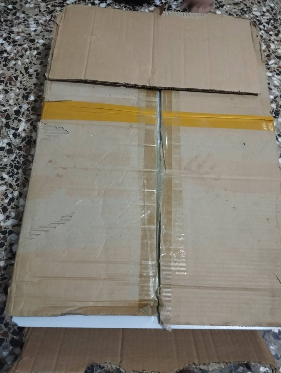 بورد حجم 60في40
مع 27جوزة مختلف القياسات للبيع قيم بلي يرضي الله وإني بخدمتك المكان بغداد الشعلة
