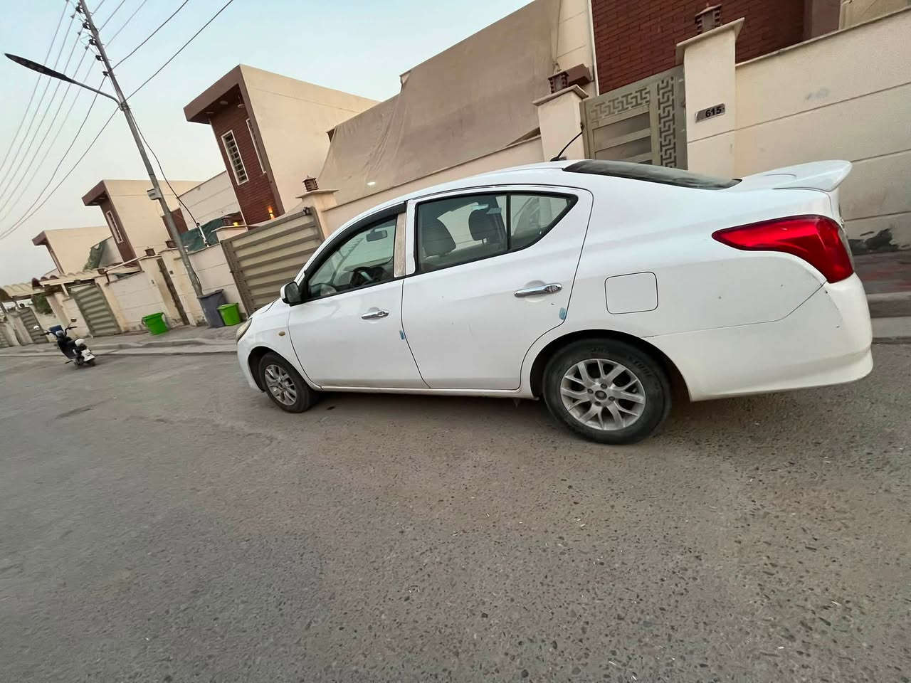 سلام عليكم صني موديل ٢٠١٩ ماشيها ٩١٥٠٠
سعر ٩٠ ورقه و بيها مجال 
الرقم ***********
