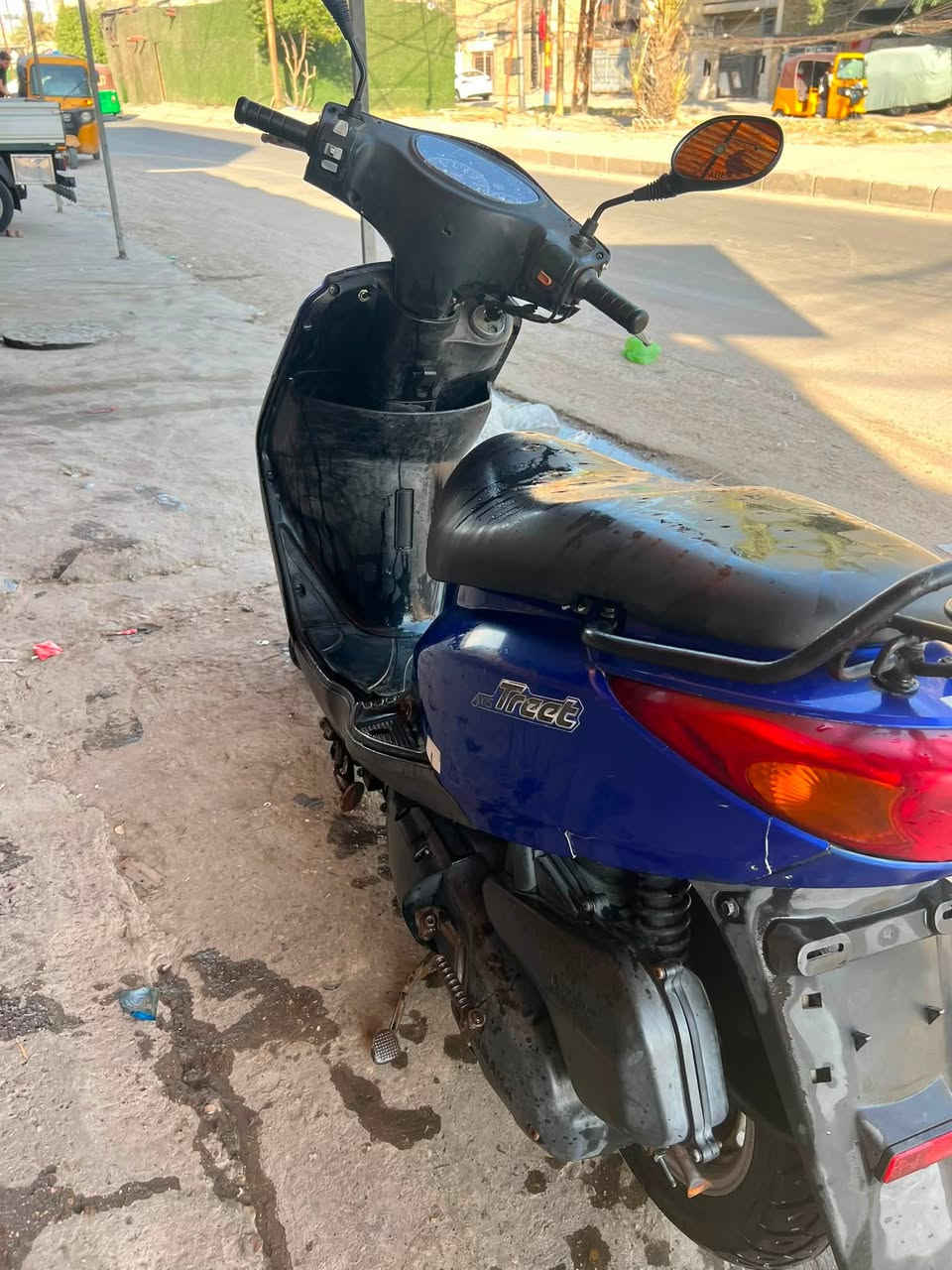 سلام عليكم دراجه اكزز ياباني السعر800وبيها مجال بسيط بغداد الشعله 
***********
