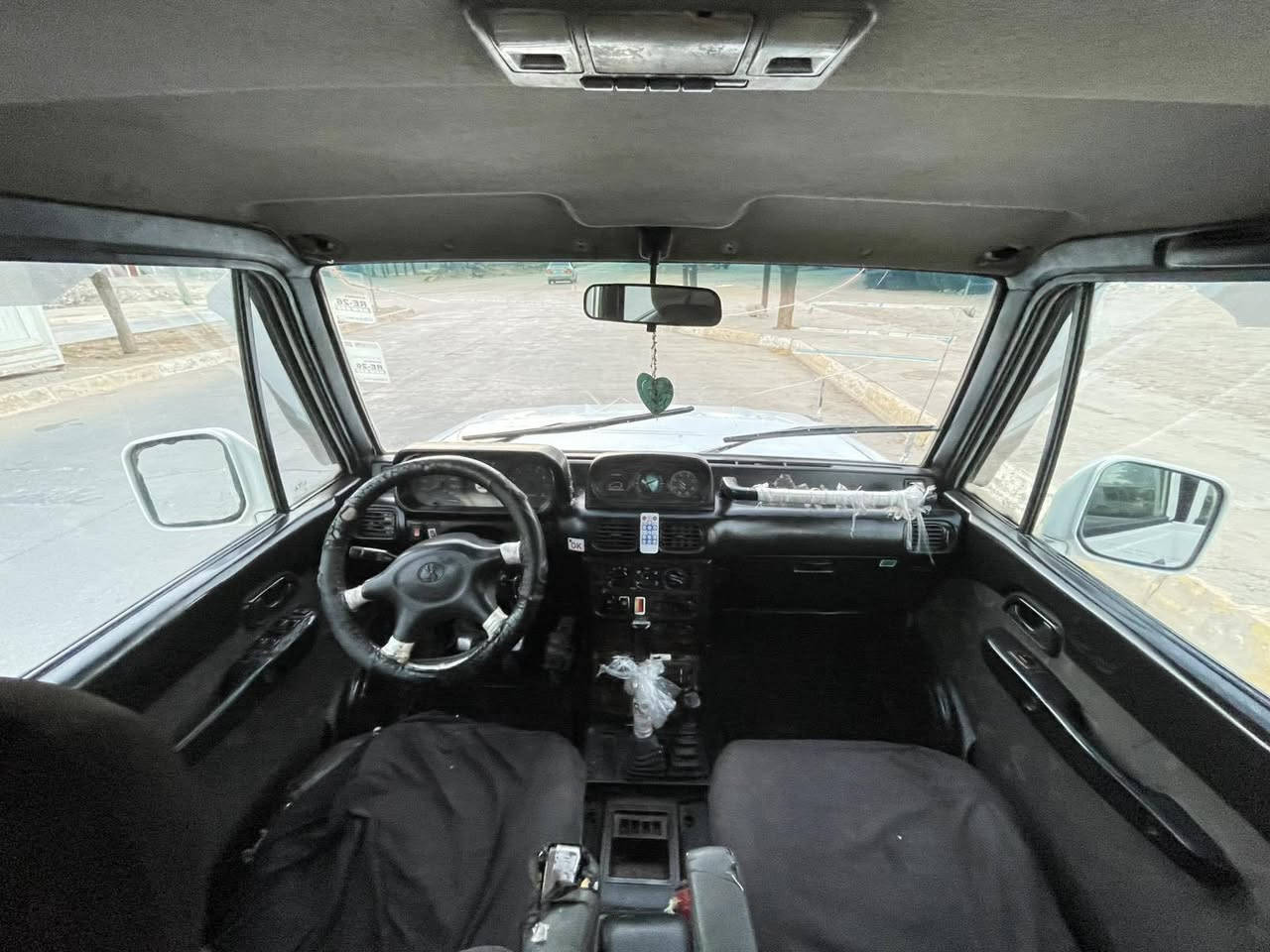 گالوبەر مۆدیل V6 2002ئاڕم سۆران گێڕو مەکینەو ئکسل توندوتۆڵی بەشەرت کارەبای کامل ئیش دەکات دەعم ولێدراوی نیە بۆیاغی زۆر کەمە وەرگەڕان بەشەرت خایس ڕزیوی وشانسی بەشەرت چوارتایەو ویلی شازی بۆبەستراوە .ماشاءاللە دەشبول وبەردەرگاوو ناوی لۆک ماوەتەوە  تەنها 19گەڵا شوین دەوروبەری ڕانیە ***********فایبەر واتساب رانية, السليمانية
