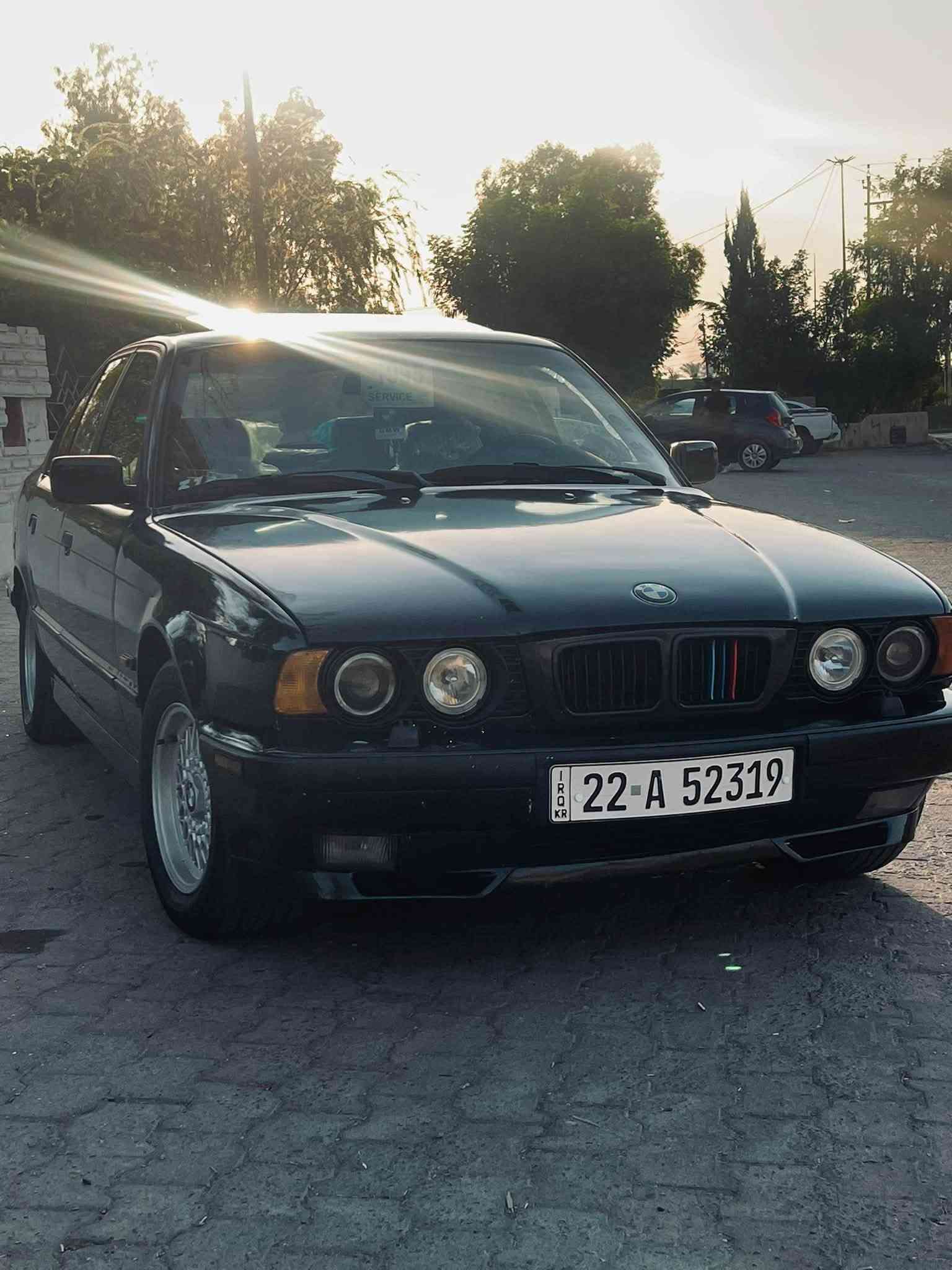 سلام عليكم
بي ام 525i 
اصل وفصل 
محرك مسكر عدل 
موديل 91 بجم عريض 
سلايت اربع 4️⃣ جام كهرباء 
سياره مابيها أي نقص وكلشي بيها جديد 
سنويه للا 2030 
‏عنوان كركوك 
سعر 53 بيها مجال 
شراي خابرني وتدلل 
***********
