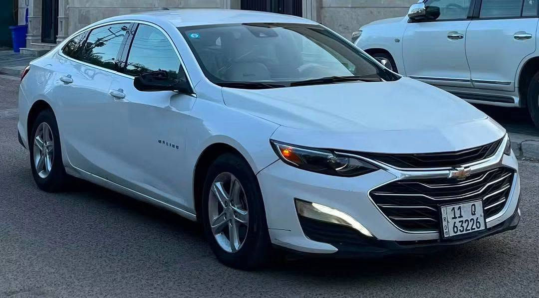 بيع مستعجل السعر 105 وبيها مجال 
شوفرليت ماليبو 2023 فئة LT
وارد امريكي بدون حادث ( سرقة قطع )  
رقم بغداد جديد معوقين باقيلها سنة ونص تصير حرة
صور وتقرير امريكا و سونار مرفق بالمنشور

المواصفات : بصمة / بصمة أبواب / تشغيل عن بعد
فول تحكم ستيرن / شاشة كبيرة / تبريد بيانو / داخل بيجي
هندبريك دكمة / اطفاء ذاتي / شادلها منظومة زنون فول
اطفاء ذاتي / مانع انزلاق / كاربلي واندرويد اوتو
بلوتوث / اواكس / USB / محرك 1500 تيربو 
ماشية 91 الف ميل قابل للزيادة
السعر 105 قابل للتفاوض
عنوان بغداد الحرية

للتواصل والاستفسار:
***********
