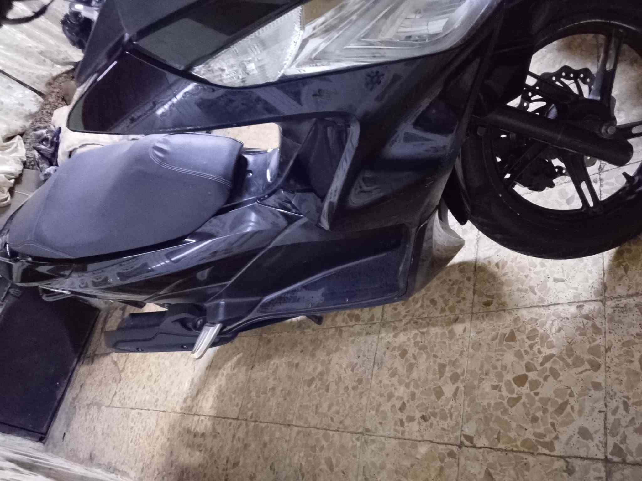 اسلام وعليكم بيسي إكس للبيع جيل ثاني ياباني كفالة عامة مكينة وكفر بلادي دراجة رمبة قليل بحقهة دراجة كارتون كارتون تتعب من النضافة شلعة ومعدل طيارة لافتح ولاتنقيص ولاتبخير ماشية 45بلاد حساس استان حساس ازدحام شاير عالي ناصي قفل جنطة قفل ستيرن قفل بانزين  كلة شغال السعر 1650وبيهة مجال ولو ما متوازي مابيع بهيج سعر الله شاهد وماكو هيج سعر وهيجي نضافة مكاني بغداد مدينت الصدر رقمي ***********

