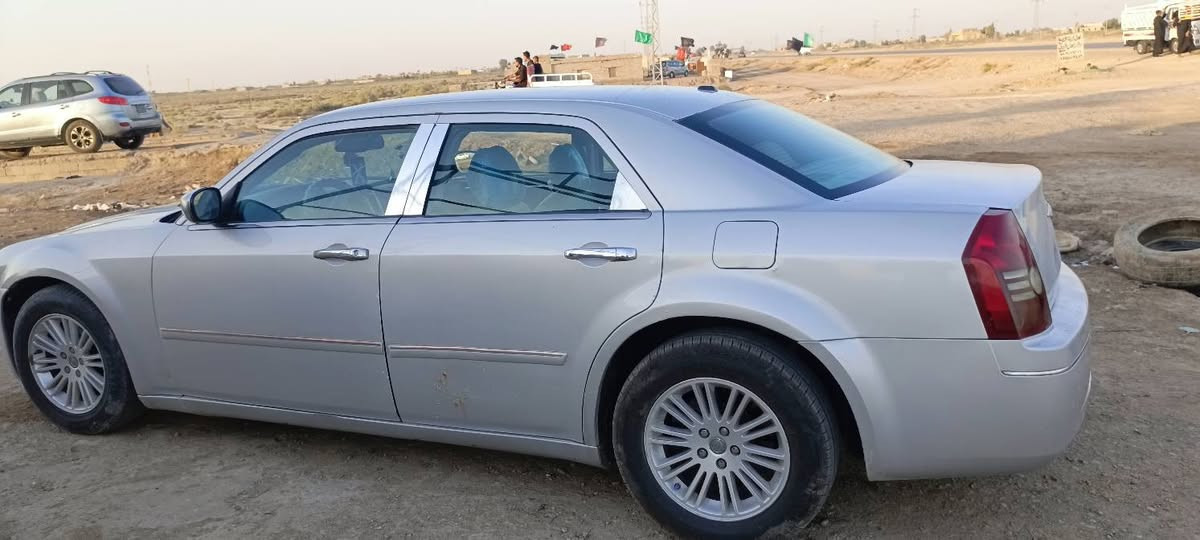 السلام عليكم سياره بأسمي رقمه بغداد موديل ٢٠٠٧ للبيع وشراي يتصل ع هذا رقم ***********
