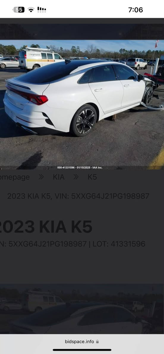 السلام عليكم k5 موديل 2023 جيتي لاين السعر 140 وبيهة مجال 
فول مواصفات داخل احمر بنراما تحكمات ستيرن رادار امامي خلفي جانبي نقطة عمياء تحديد مسار مواصفات الجيتي لاين معروفة

السيارة اني كاصهة من امريكة ع ايدي حادثهة فقط جاملغ و ربع البنيد بدون ايرباك السيارة الضربة مواصلة حتة الراديتر مابيهة لا شواصي ولا لغود  + سويتلهة سونار قبل كم يوم طلع بيهة حادث ب امريكة قبل حادث المزاد ومصلح ب امريكة  بيهة صفحة صبغ و موجود صورة السونار السيارة مابيهة ولا شخط داخل العراق استخدام منزلي مال طالب جامعة  الاستفسار ***********

نص مكتوب في الصور:
- Sales history with prices and images from the best vehicle 000-41331596 - 01/15/2025 - IAA Inc. bidspace.info
- 7:06 000-41331596 - 01/15/2025 - IAA Inc. omepage >> KIA >> K5 2023 KIA K5, VIN: 5XXG64J21PG198987 2023 KIA K5 N: 5XXG64J21PG198987 | LOT: 41331596 bidspace.info
- 7:06 000-41331596 - 01/15/2025 - IAA Inc. omepage KIA K5 2023 KIA K5, VIN: 5XXG64J21PG198987 023 KIA K5 N: 5XXG64J21PG198987 | LOT: 41331596 bidspace.info
- كار تشيك
- الكشف عن الصبغ السمكرة البارد التبديل الخدوش المحرك الكير المنظومات الكهربائية
- ***********
- ***********
- العنوان : بغداد - البياع - تقاطع درويش - مقابل المجمع السكني
- تاريخ الفحص 17-09-2026
- الوقت 7:28:35 PM
- اسم صاحب السيارة محمد عماد
- رقم السيارة 11 Z96418
- النوع والموديل كيا كي 5 / ابيض 2023
- ملاحظة : الفحص نافذ لمدة 3 ايام من تاريخ الفحص
- الجانب الايمن صبغ ومفتوح جامغ أمامي - طخة وبارد باب أمامي - طخه جامغ خلفي - رصعات وخدوش في الجانب
- الجانب الايسر صبغ ومفتوح جامغ أمامي - صبغ ومفتوح باب أمامي - صبغ ومفتوح باب خلفي - صبغ تكمة - صبغ وقص تكمة داخلية - قص وتبديل جامغ خلفي
- المصد الخلفي تبديل وصبغ قبق الجنطة - تبديل وصبغ دعامية - ضرر وتصليح داخل قبق الجنطة
- الجزء العلوي قمارة غير مفحوصة
- المصد الامامي صبغ ومفتوحة دعامية - صبغ ومفتوح بنيد
- الفحص النهائي للعيطة المرقمة : 11 Z96418 النوع والموديل كيا كي 5 / ابيض 2023 بتاريخ 17-09-2026
- CAR CHECK