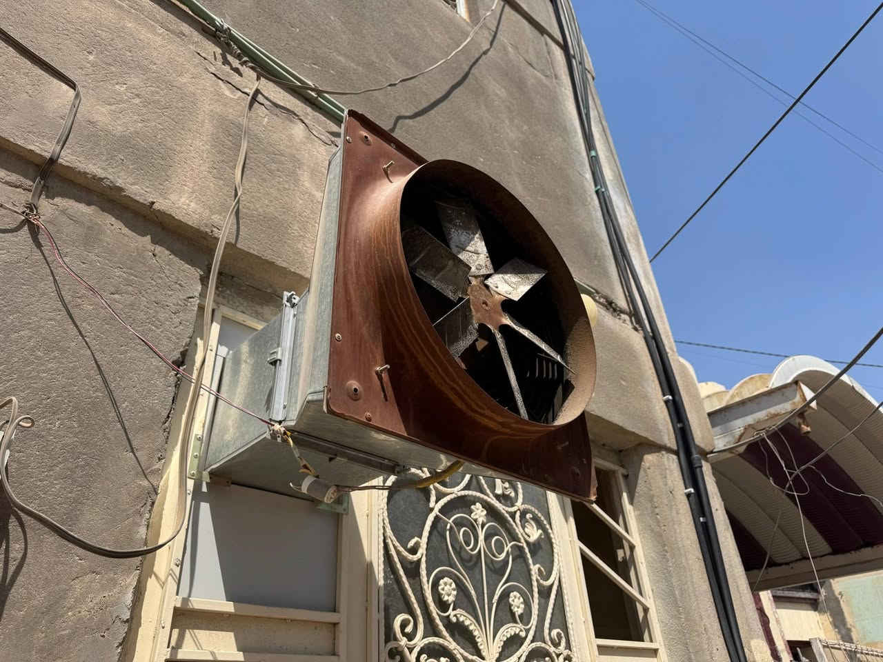 شغل أصلي • جديدة • ٢ مفرغات