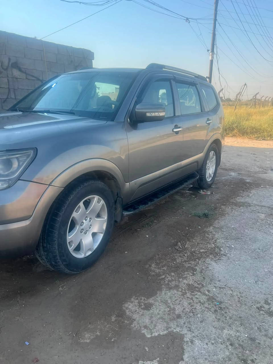 سياره لبيع ٢٠٠٩ميكانين نضيف سياره بسمي موصفات فول تبريد شغال عنوان بغداد لعبيدي سعر120 رقم***********
