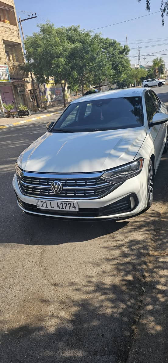 جيتا ٢٣ كير عادي سياره جديده شركه ماشيه ١٥الف ضرر بونيد بدون شواصي سعر قفل ١١٥  مكان السياره كركوك للاتصال *********** بيها كم ملاحظة بارد كركوك, العراق
