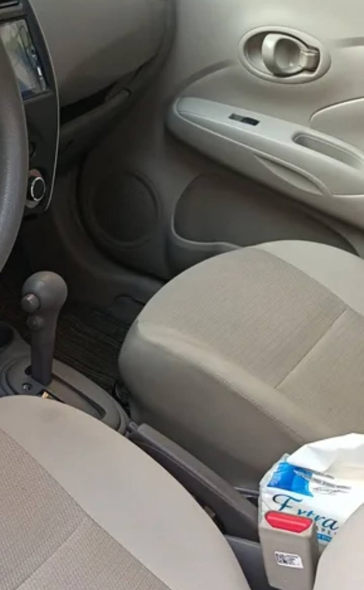 سلام عليكم 
نيسان صني موديل 2024 هندي بليته زرقاء رقم وهزه وسنويه جديده اربيل لغايه 2031 بيها 
5  قطع صبغ مكان السياره البصره ياسين خريبط السعر  109$
***********
