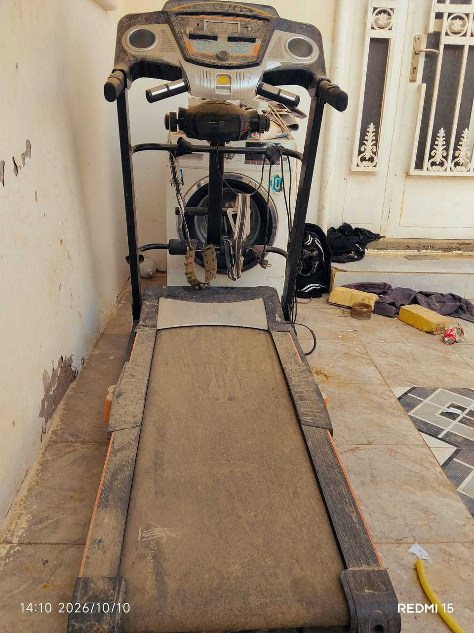 جهاز رياضي • يتحمل ١٥٠ كيلو • عطل بسيط