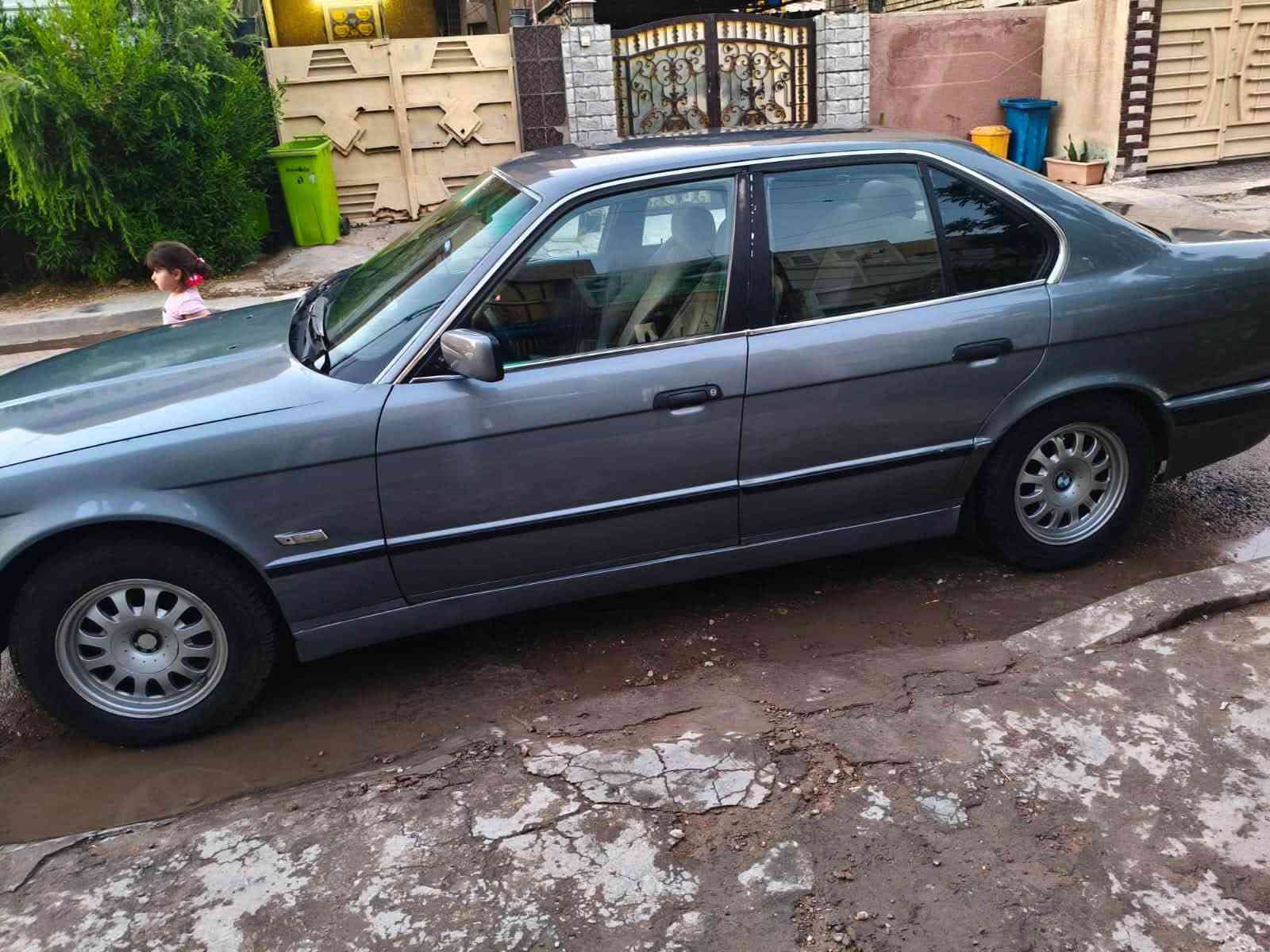 بي ام 525 • موديل ٩٠ • محرك وكير كامل