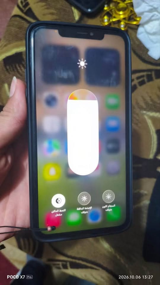 آيفون ١١ برو ماكس • بطارية ٨٦٪ • شاشة مبدلة