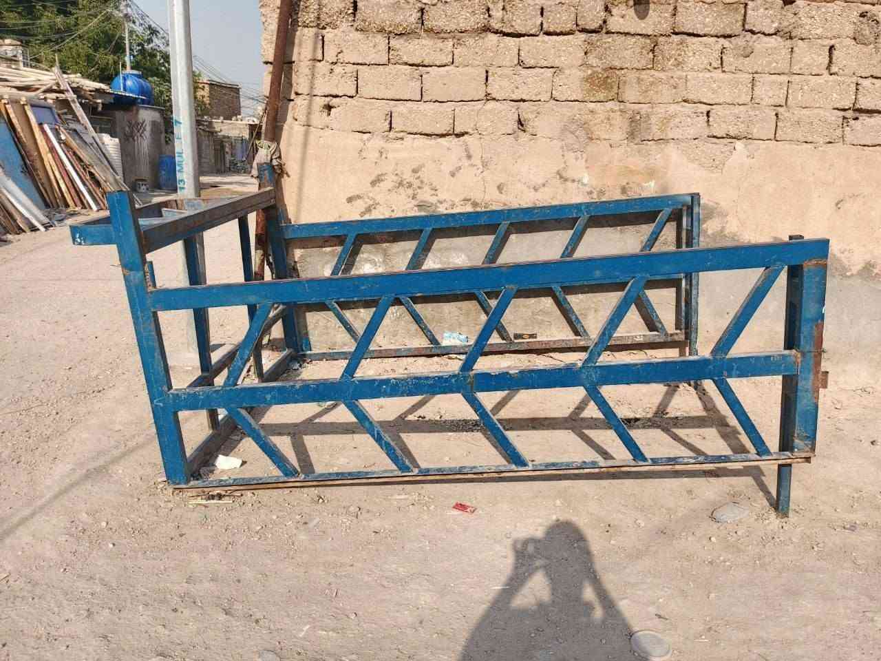 محجر كيه 6جنكال 
السعر 100
كربلاء حي العامل 
***********
