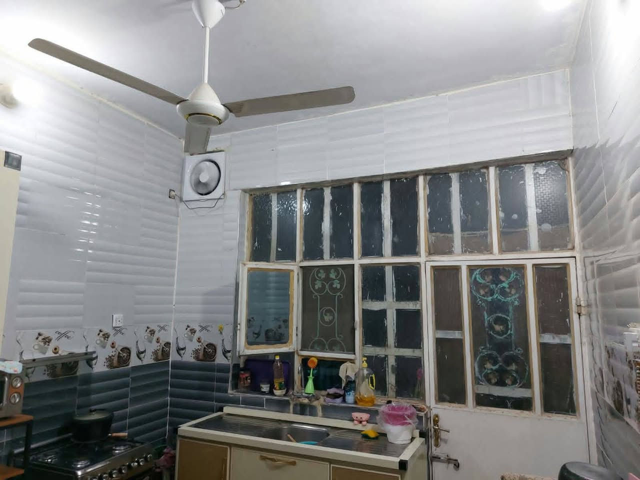 دار للبيع المساحة 100 م2 طابو زراعي طابق واحد
يحتوي على غرفة نوم 5*5 مطبخ 3*3 استقبال 3*5 وصالة وحمام ومنور وصحيات خارجية و كراج البيت ارضيته سيراميك وكذلك جدران المطبخ والحمام يحتوي على سطحين ينبني 3 غرف 
بناء 2015 ( كياعين بيت ابو حجار )
الموقع بهرز حي السلام قرب اسواق السلام 
السعر  55 مليون وبيه مجال للاستفسار على الرقم *********** ومتوفر واتس اب
