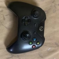 جويستك Xbox • D-pad محتاج ضغط • تحتاج تنظيف