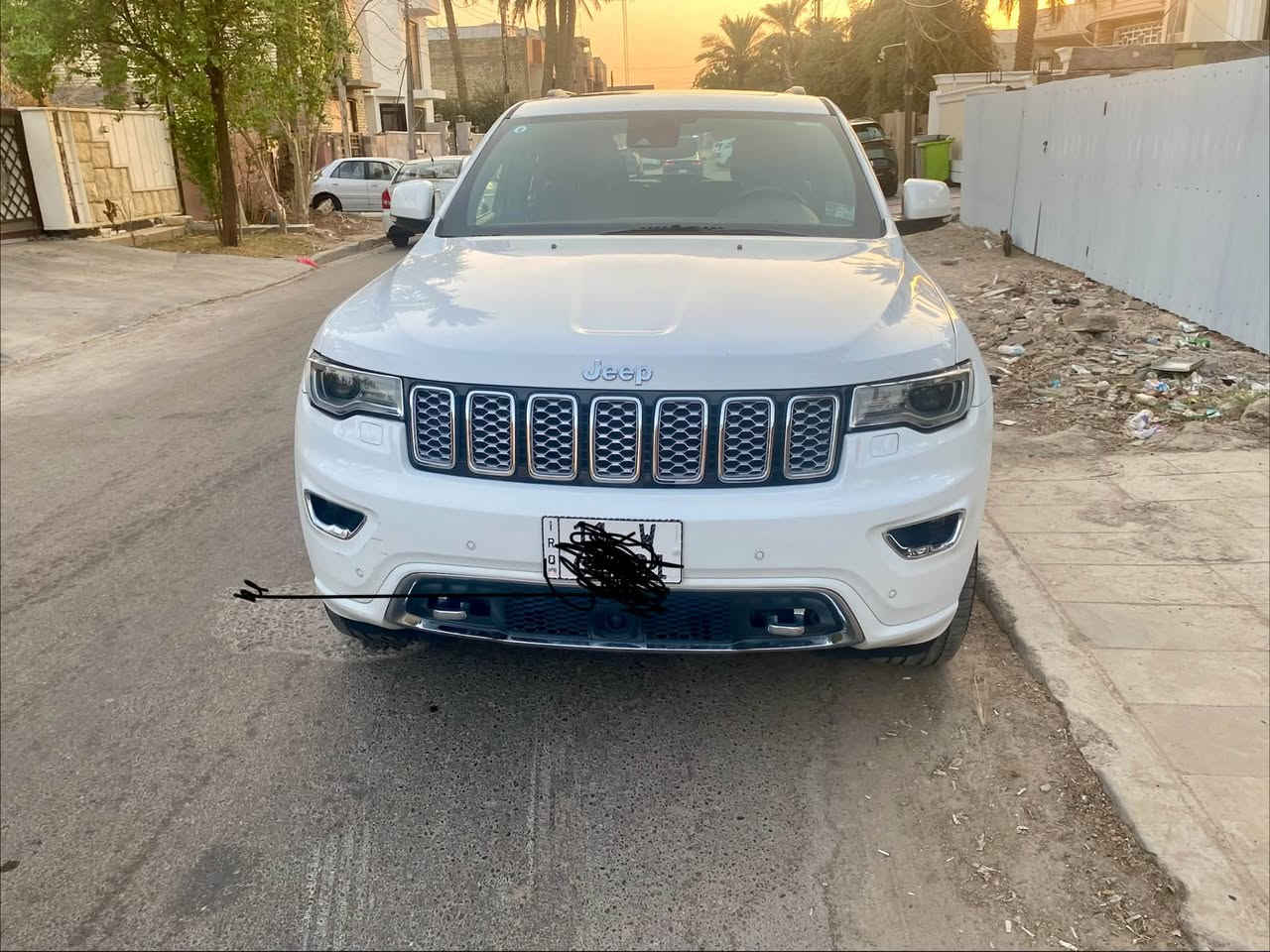 السلام عليكم 
اوفر لاند خليجي 
فول مواصفات 
موديل ٢٠٢١
رقم بغداد 
ماشية ٦٥ الف كيلو 

بيها شخوط باب الصدر والباب الخلفي مكحل 

نواقص السيار. محتاجه صدر 
***********
