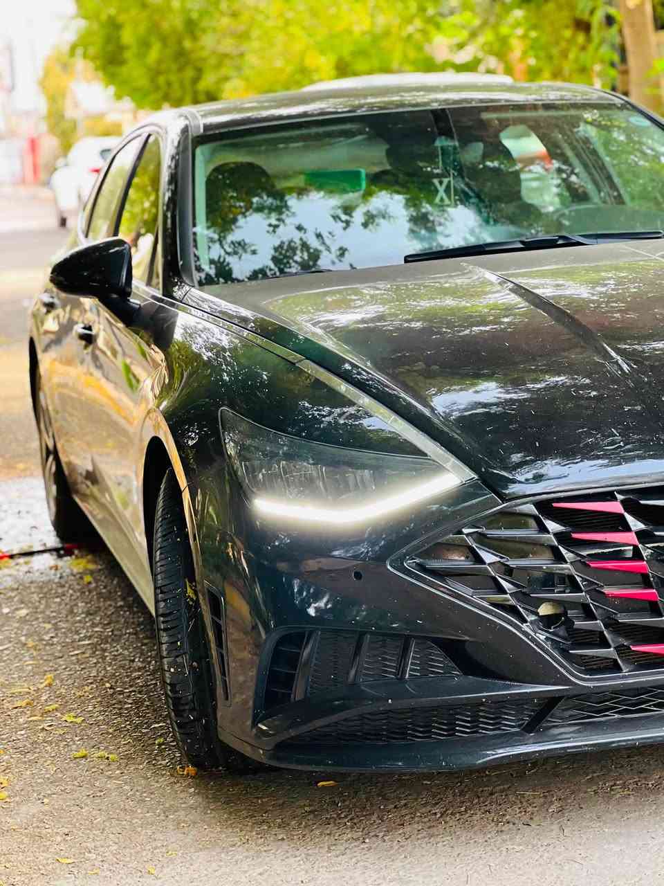 سوناتا 2020 شكل الجديد 
ماشية 97.000 
محرك جديد 
صدر جديد 
حادث السيارة 
جاملغ أمامي بأمريكا وقطعتين بسبب ابو دراجه
شواصي لغود مكفوله 
 بدون ايرباكات كلها سليمة 
-رقم سليمانيه/ بسمي
محرك ٢٥٠٠ 
مواصفات 
كرسي السائق كهرباء 
 4 انظمة قيادة 
 تدفئة مقاعد 
اوتو هولد 
شاشه ابل كار بلي
فول تحكمات استيرن 
 تشغيل عن بعد 
 رادرات
قيادة آلية 
 توقف ذاتي
تحديد مسار
 رادار امامي 
 لد نهاري
شاير بلمري
كامرة خلفية
تحكم ستيرن كامل 
هنادبريك بصمه 
 بصمه صندوك 
حساس تايرات 
للاستفسار ***********

