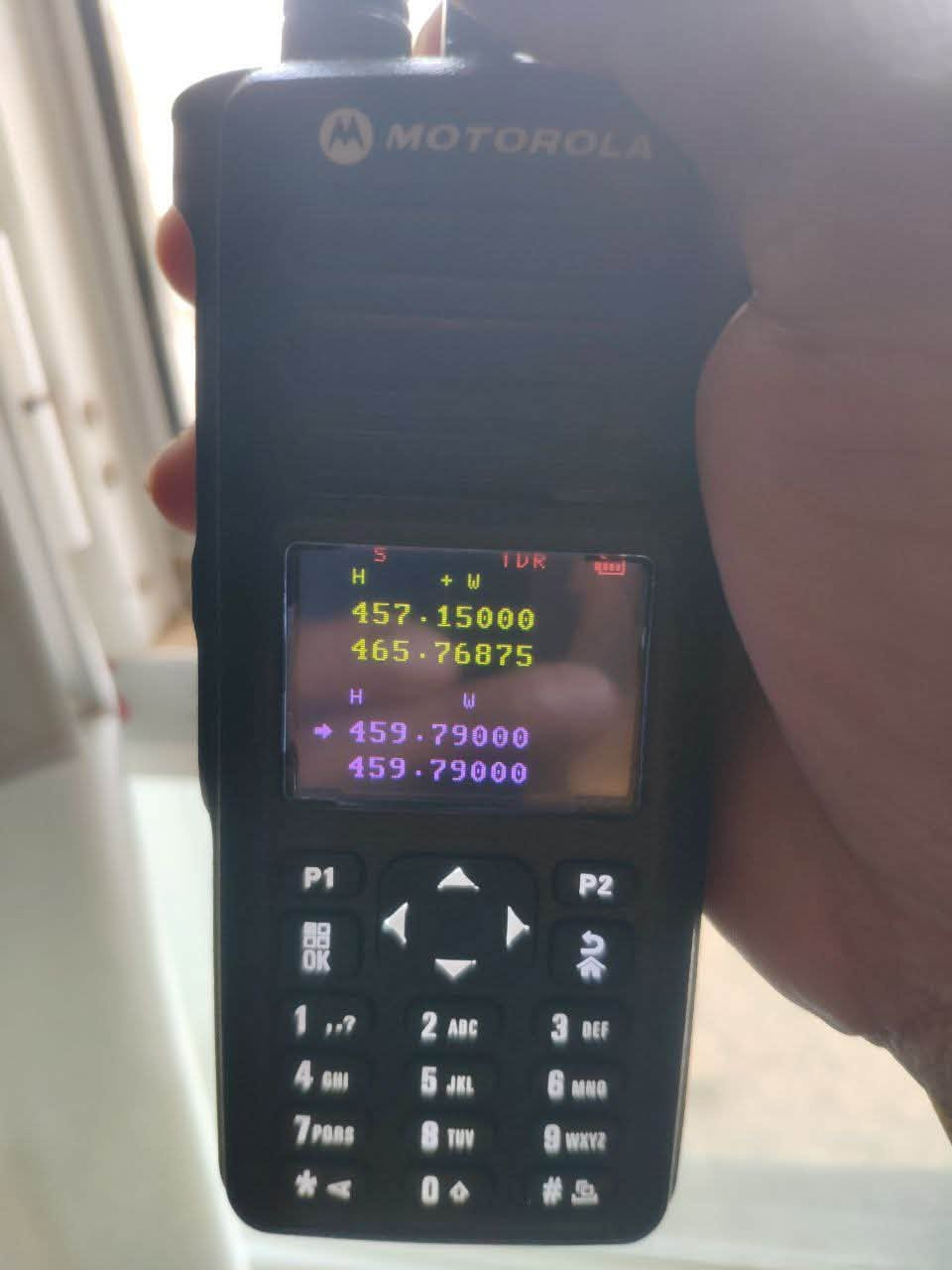 مدى أبعد • بطارية أطول • يدعم DMR