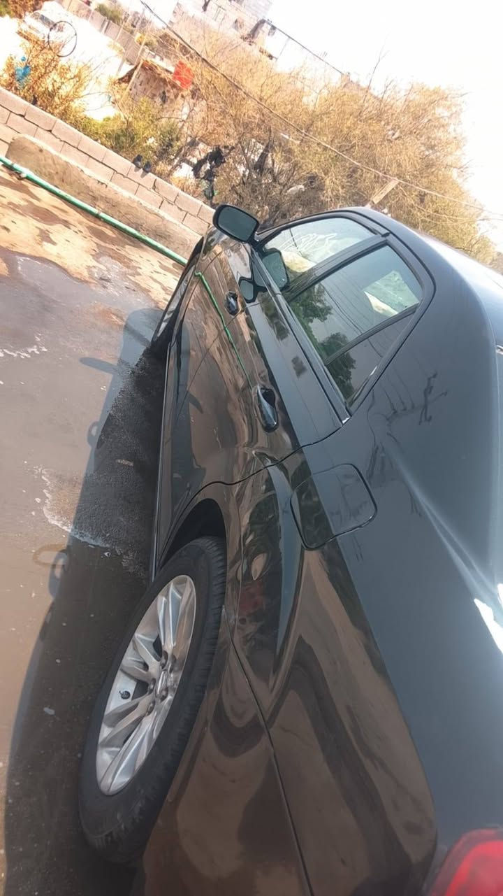 سلام عليكم
سياره كلايسلر 300 أوباما موديل 2015 S اصل معلايه 16
 
فول مواصفات 1/1
ضربتها اماميه بيها 
تبديل بنيد وجاملغ ورش الجاملغ الثاني تبديل بيبان 3
 
شاشه كبيره 
كشنات تدفئه
شفتات استيرن
اشاير بالمرايه
فتحه بانوراما 
داخل جلد
كشن حضن
 لايتات زينون 
 سستم سماعات 
بيه منضومة غاز

ويل مكسيكي
محرك V6 3600
حداده وتايرات حالتهم جيده
السياره تحويل باسمي المشتري
مكان السياره البصره 
رقم مثنى
كفاله محرك وكير

السعر 130بيها مجال

رقم تليفون ***********
