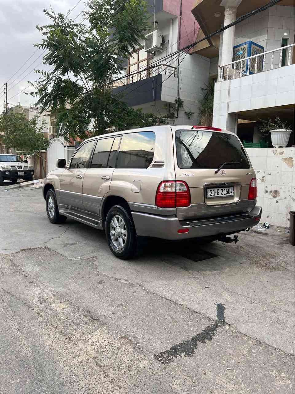 لێگزز مۆدێل ٢٠٠٠ فول مواسەفات هەموو گیانی بیلادیە و کارەبای و هەموو گیانی بەشەرت مەکینەو گێڕ و دەبڵ ئەکسل و چوپ و هەموو گیانی بەشەرت ٢٥٠ مەسرەفی تیا نیە سەنەوی تا ٢٠٣٠ تازەیە بەناوی خۆمەوەیە مواسەفاتەکانی ( سڵاید و ٤ ئۆتۆ و دیفلوک و کوشن کارەبای و هیتەر و ئاوێنە هیتەر ) سەیارەکە ٣ پارچەی بەس جەلاتینە بۆیاخی نیە دەعمی نیە ماڵی دۆستە سعری ١٧٥ گەڵاو مەجال لە سلێمانیم *********** السليمانية, العراق
