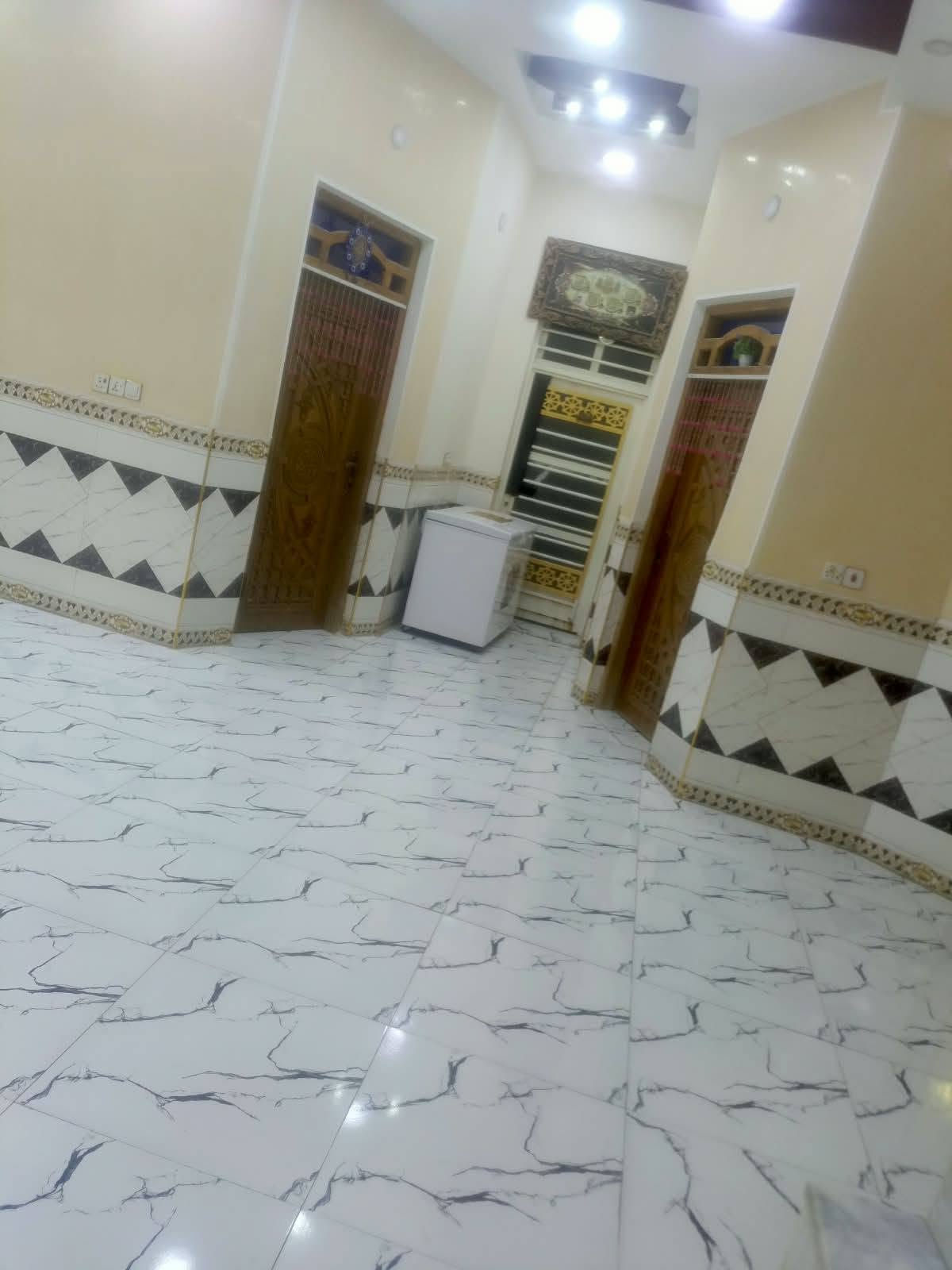 سلام عليكم بيت ٢٠٠م طابو صرف بالجبيسة قرب المدرسة بناء حديث ب٩٢ مليون وبيه مجال للاستفسار ***********
