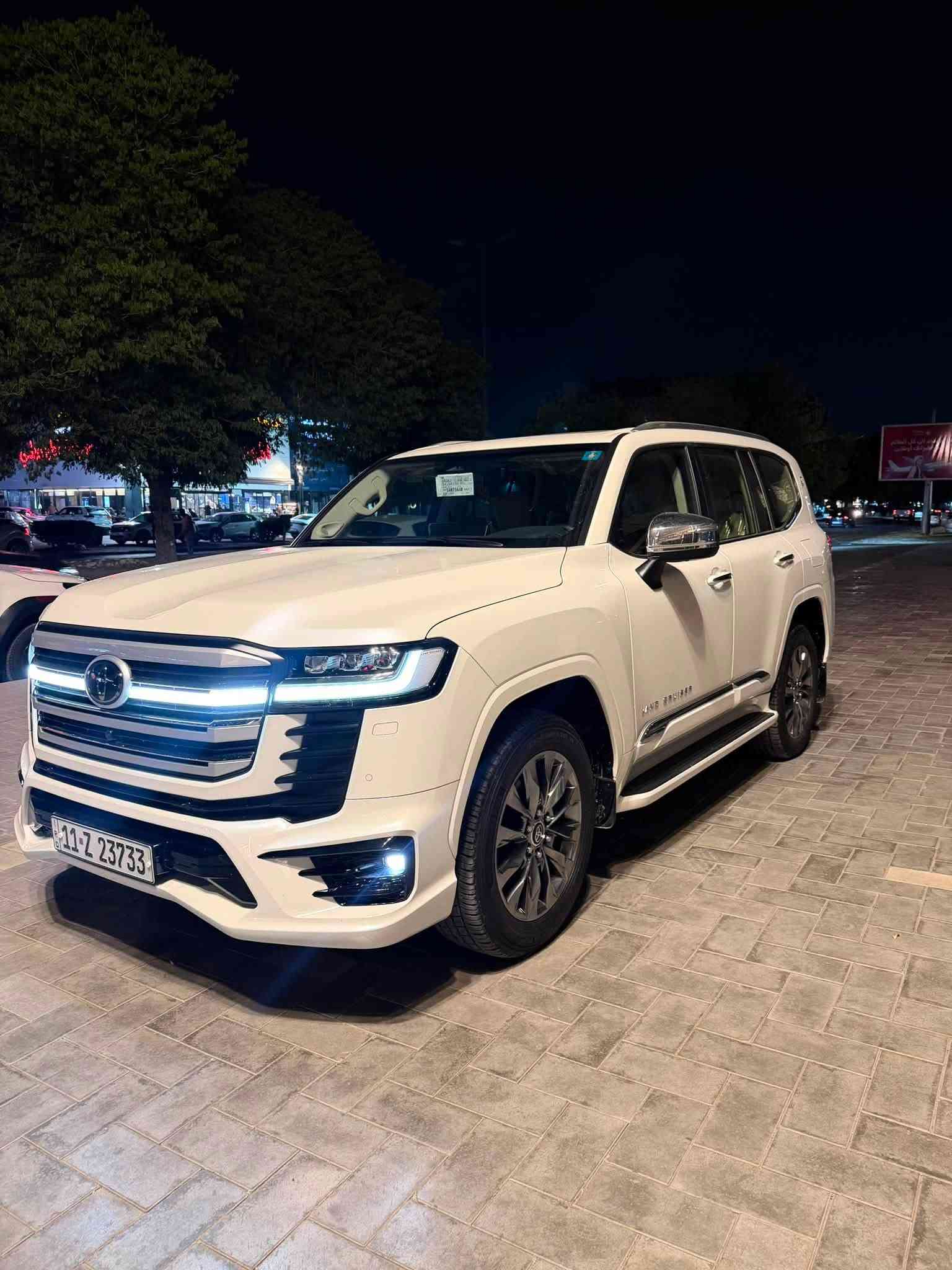 سلام عليكم 
VX لمتد S   2025   TSS 
ماشيه 17 الف حقيقي 
رقم بغداد باسمي تحويل مباشر 
مكفوله كفاله عامه من اي ملاحضه بحالت الوكاله
ضمان شركه ساز 
بغداد المنصور 
***********
