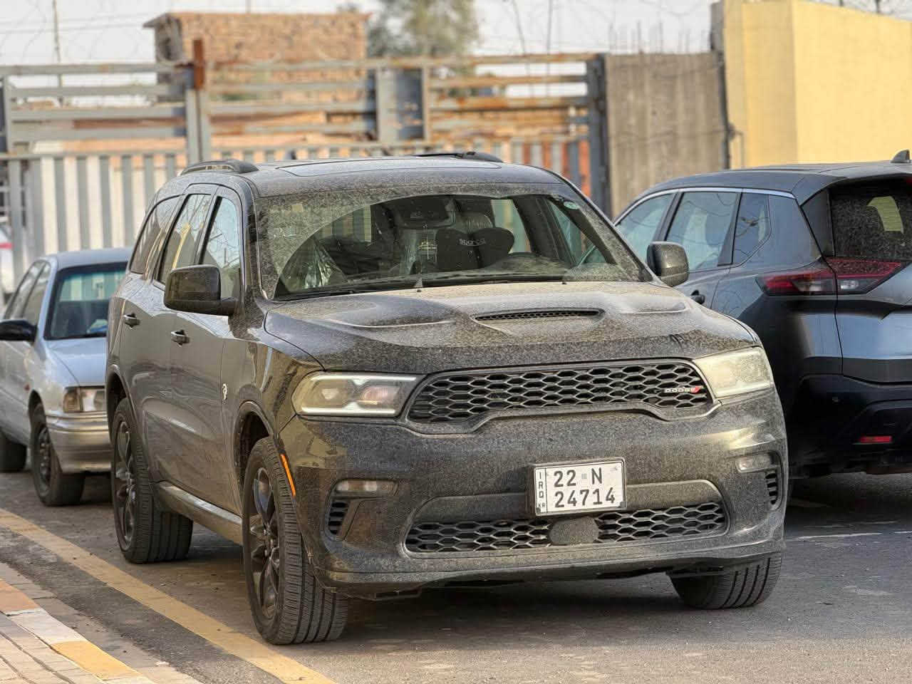 سلام عليكم
دوج دورنكو موديل 24 رقم اربيل 
حتدث السيارة فقد بنيد ودعاميه  صور الحادث مرفقه با منشور
ماشيه 53 كيلو متر 
بصمه تشغيل ابواب تشغيل عن بعد 
فتحه كشنات جلد
رقم  اربيل تحويل مباشر
مكان السيارة بغداد 
السعر 260 بيه مجال بسيط حك الجيه
***********
***********
