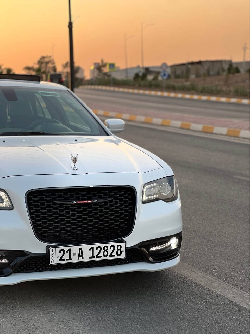 Chrysler 300 S  
[***********] 📞
‎کلایسلەر 300S   
فول فول مواصفات S
تەنها ١٠٠ هەزار مایل ڕۆشتووە
دەعامی بۆ دەعامی بێ بۆیاخ و بێ سارد 
تەنها  دەرگای سەکن گۆراوە بە بیلاد 
مەکینە 3,600 V6
بەصمە شەغال 
پانۆراما 
کوشن هیتەر
کوشن جلد 
لایت زینۆن و لید
گێڕی سوکان دوگمەی سپۆرت
 شاشە گەورە
کامێرای دواوە 
تایە و ویل ٢٠ تەبرید مەرکەزی
سەماعەcarplay  Alpine  
گێڕ و مەکینە بەشەرت  نەکراوەتەو
سەنەوی و ژینگە و هەزە تازەیە
٤ تایە و ویلی بیلادی لۆک 
تەحویل و غرامە بەشەرتە بەناوی خۆمانەوەیە
ناونیشان سلێمانی *********** السليمانية, العراق
