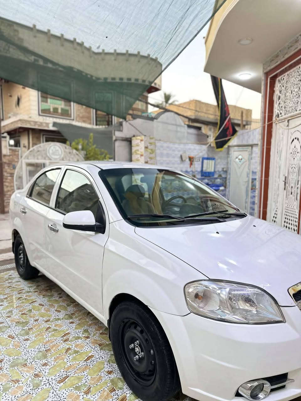 السلام عليكم عندي افيو مديل ١٠ خليجي بيها جاملق امامي جهت السايق او نص من البنيد تبريد محرك كير كاملة السيارة رقم بغداد السعر ٦١ او هذا رقمي ***********
