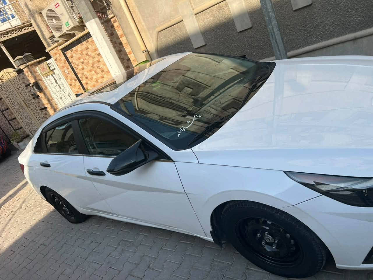 النترا موديل 2023سياره فول مواصفات
ضربتها بيبان ثنيه عكس سائق وقبق جنطه بي صبغ شويه
هايبرد السياره 
لتواصل مع صاحب السياره 
***********

