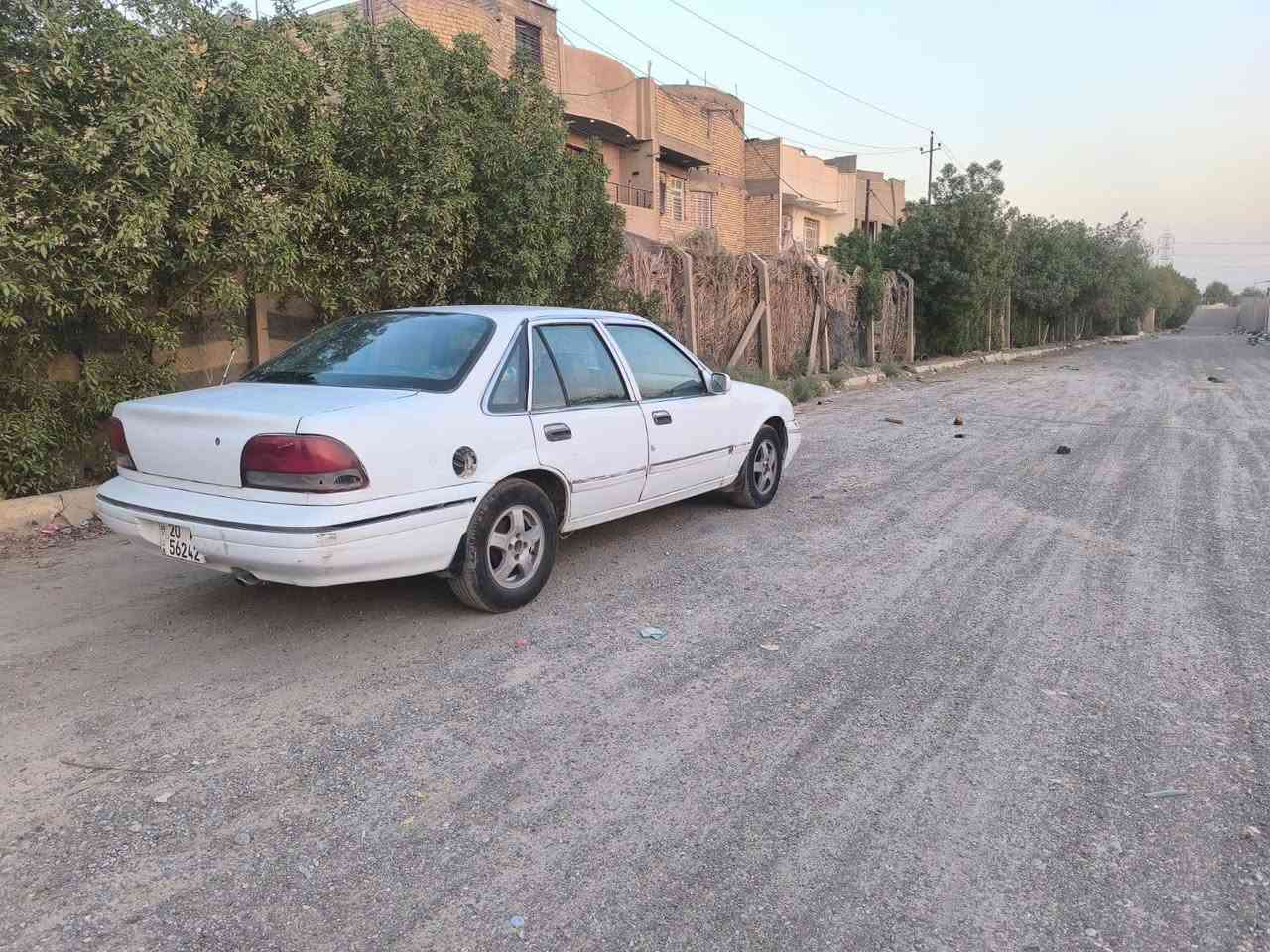 للبيع برنس فراشه موديل 97 رقم ديالى نكليزي مشروع وطني *********** سعر 22$ موبايل محرك وكير عادي مكفولات سيارة  لا ضربه ولا تبديل ولا خياس حداده امامي خلفي  جديده تخم تاير كهربائيات كلهه شغاله دواخل نضيفه مكاني بغداد موجود واتساب
