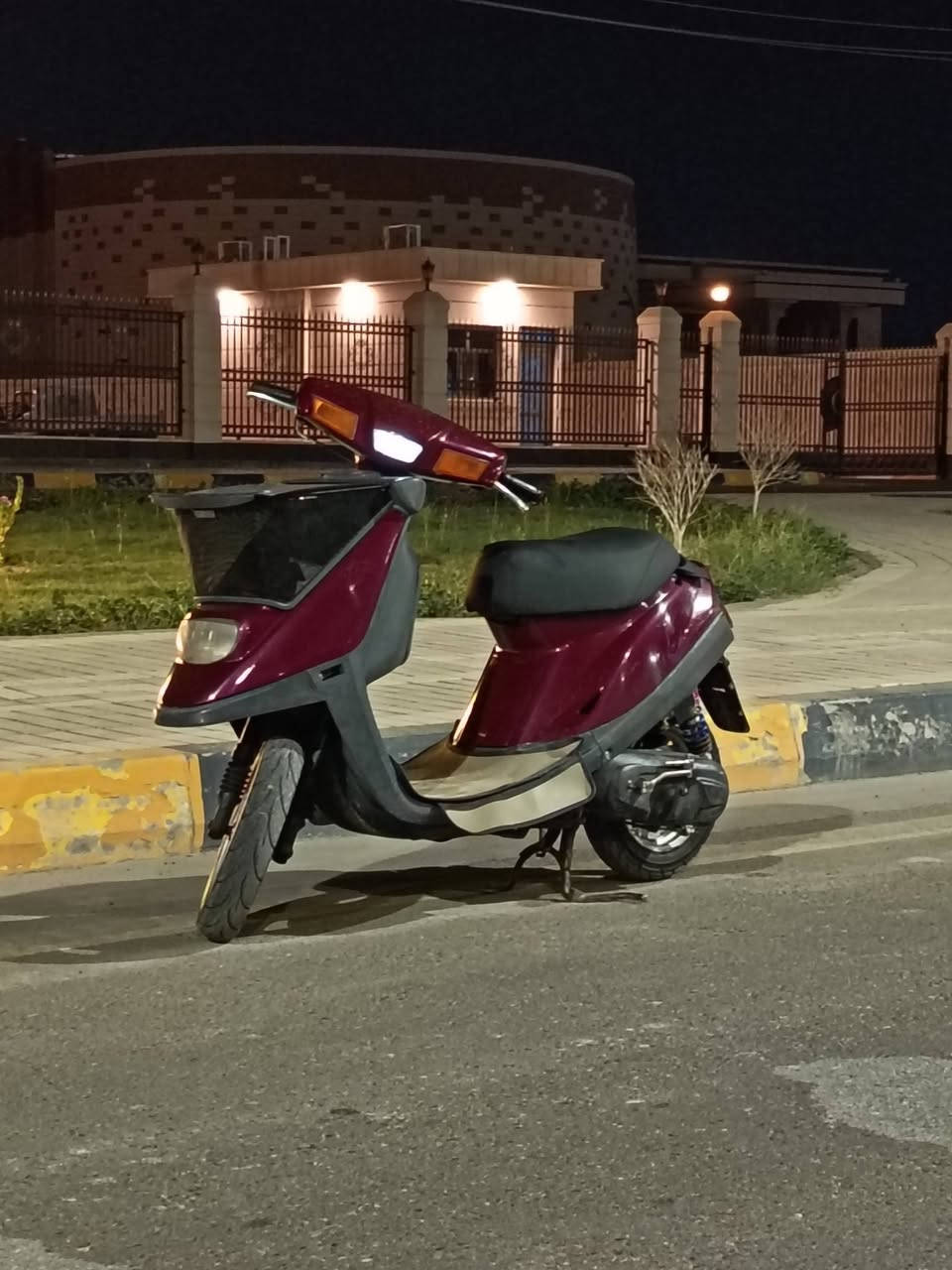 بزون • مكينه خرسه • باتري