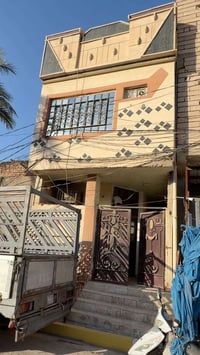 بيت بحي العامل بنص سوق حي العامل القديم يقع مقابيل حديقة طابقين مساحة ...